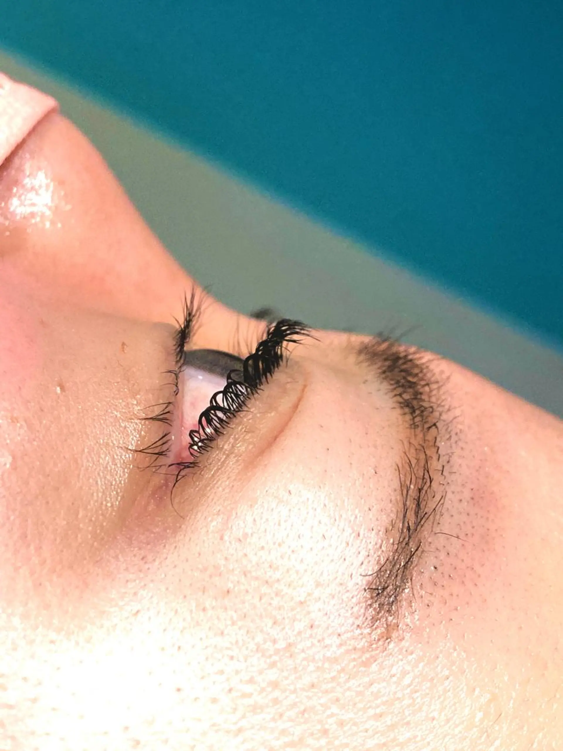 マツエク・マツパ 松澤 勇輝のヘアスタイル