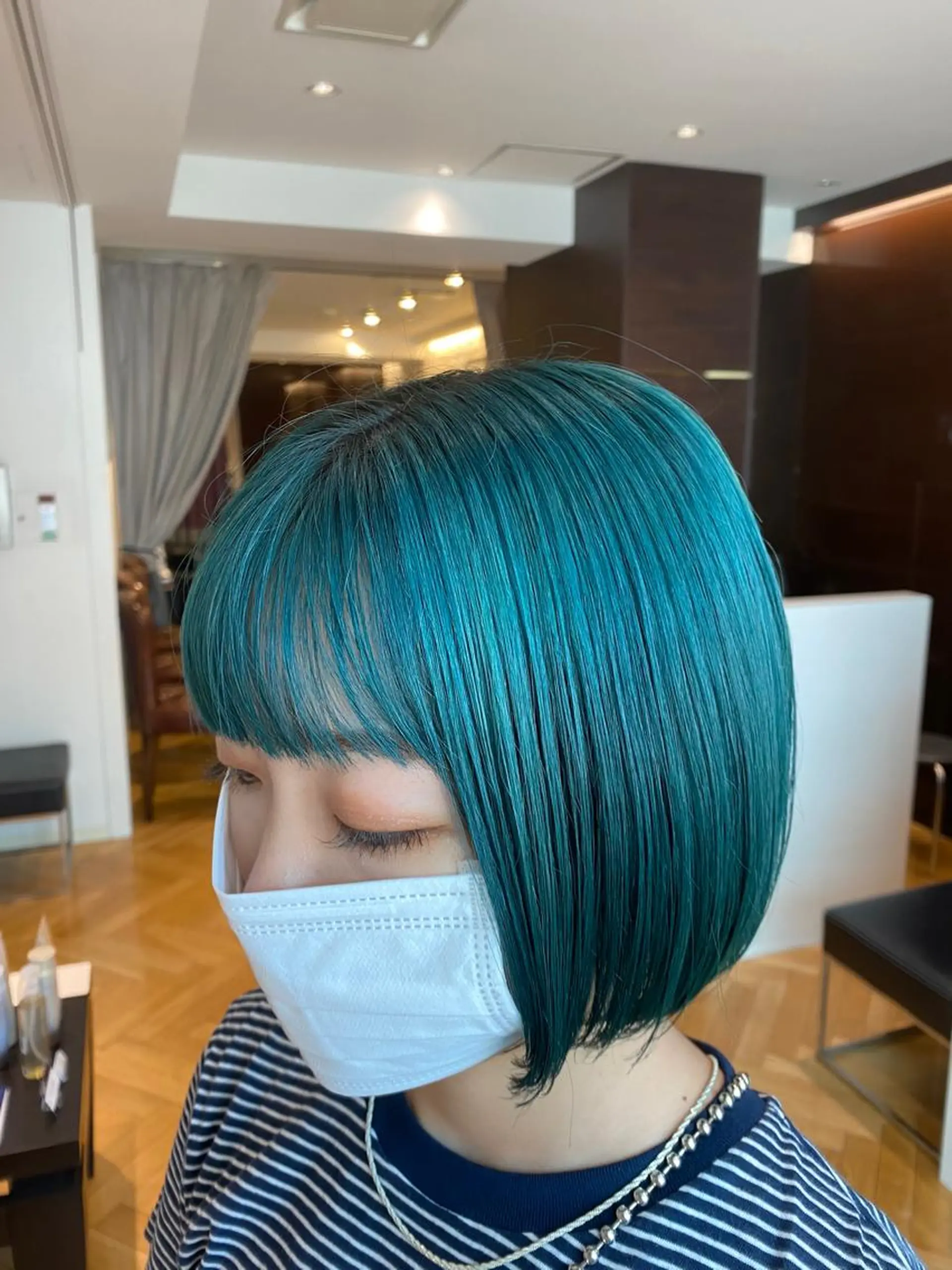 ショート カラー ハイトーンカラー ボブ レイヤー 顔周り グレージュ/添田晃基のヘアスタイル