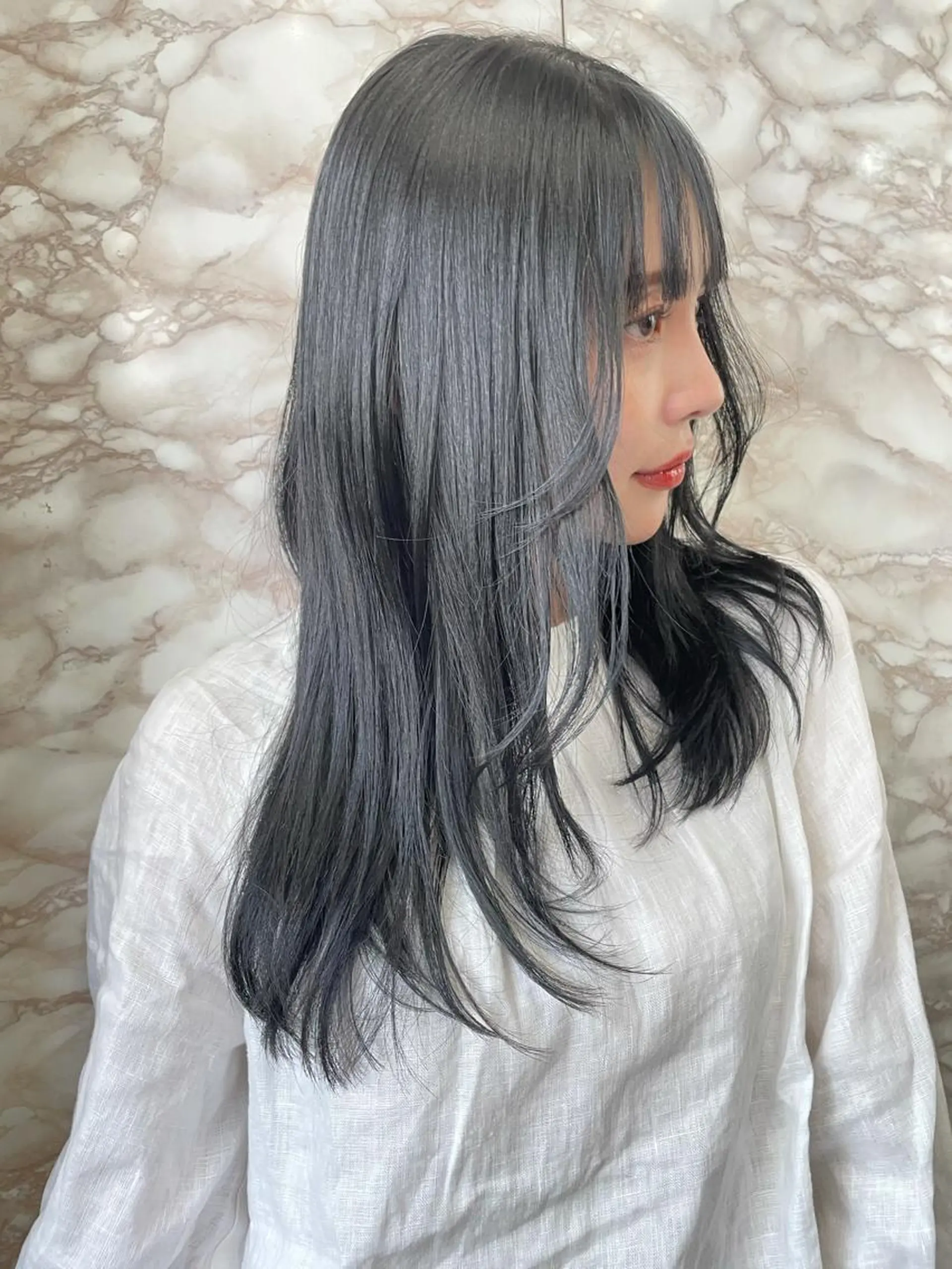 ロング カラー YEAU　PLUS所属・極上の艶髪 RINAのヘアスタイル