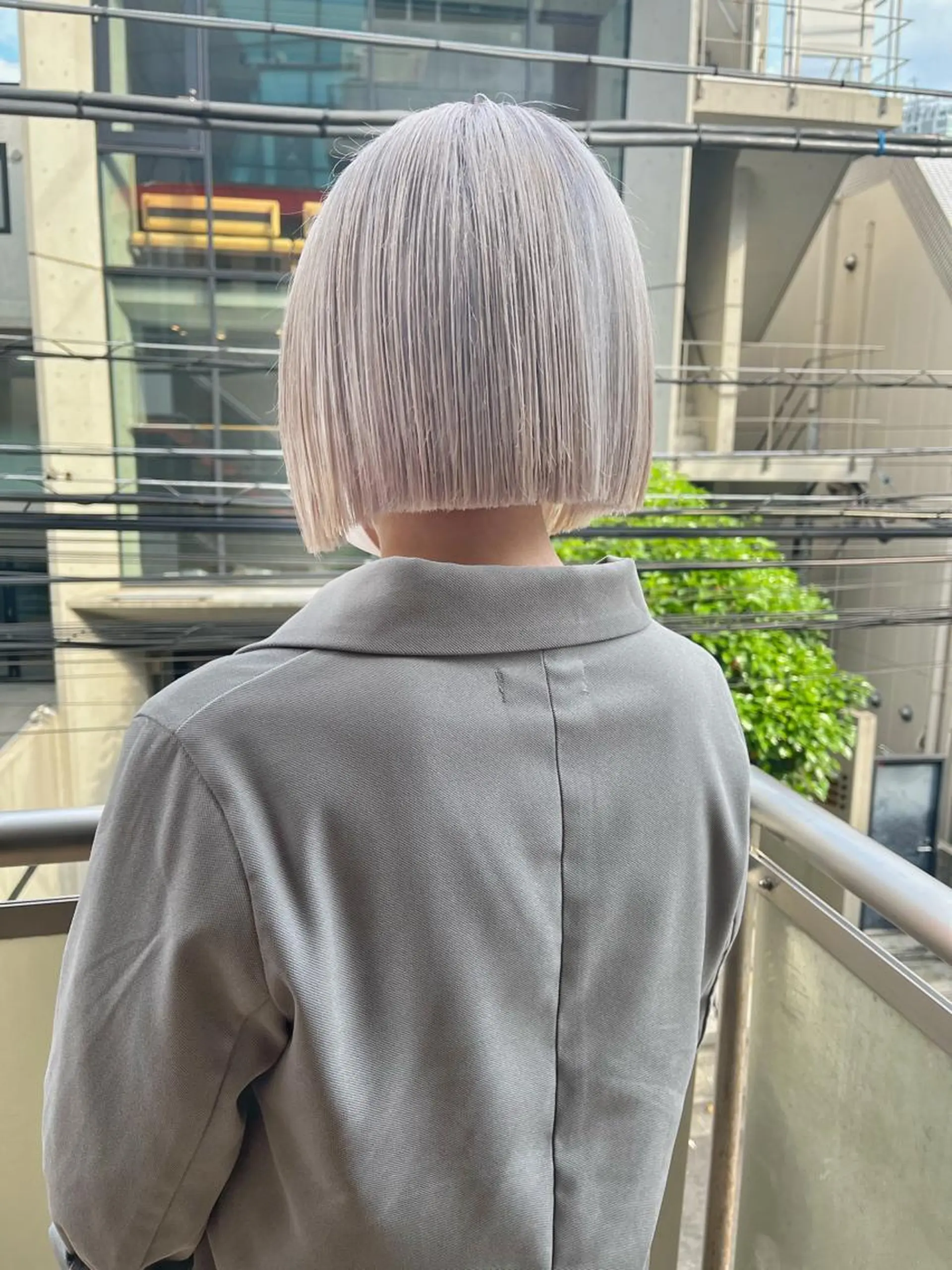 ショート ボブ カット ヘアカラー ハイトーンNo.1✨ パーマ✨イマイタツヤのヘアスタイル