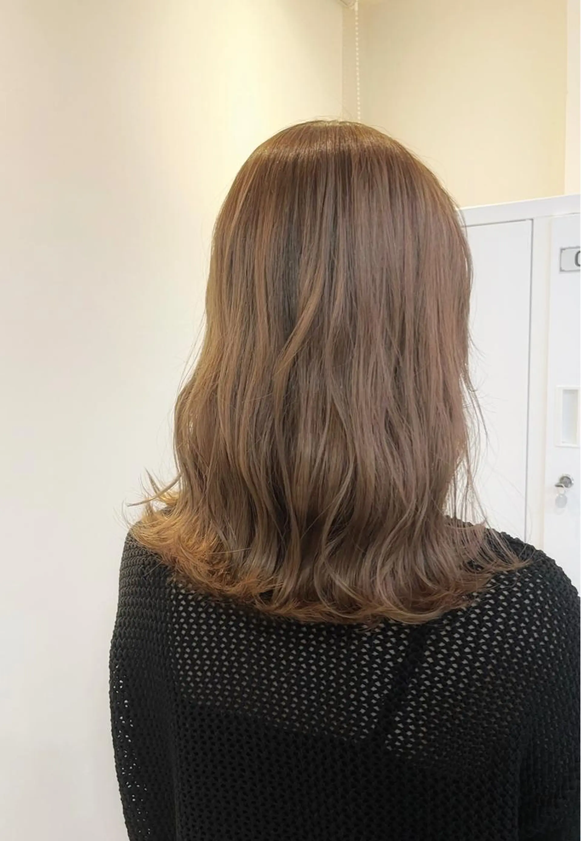ミディアム カラー ベージュカラー ブリーチ ブラウンカラー 透明感カラー ダブルカラー ヘアカラー トリートメント おがわ ともひさのヘアスタイル