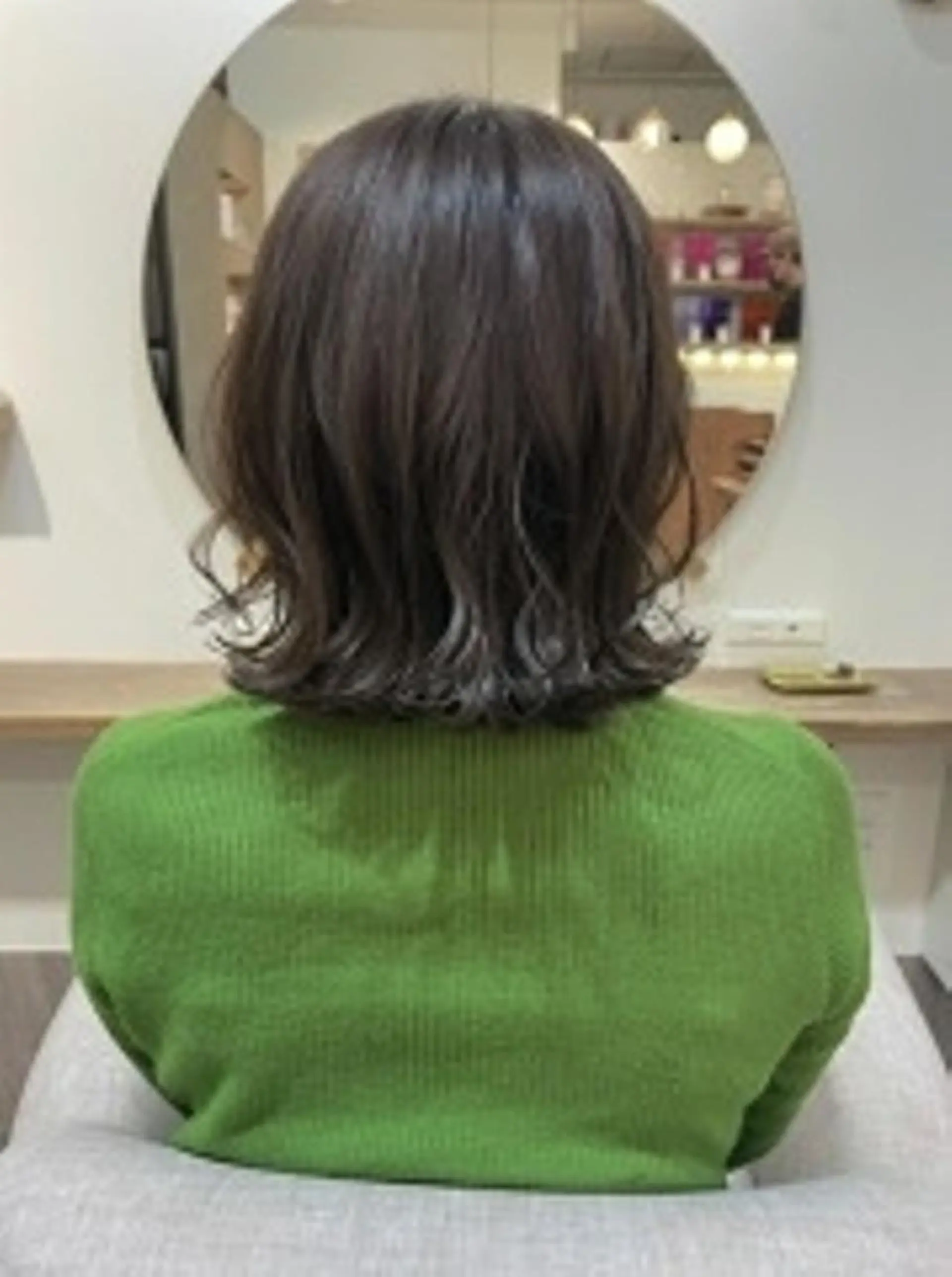 ミディアム カラー ベージュカラー ボブ 外ハネヘア カット ヘアカラー トリートメント Rinko リンコのヘアスタイル