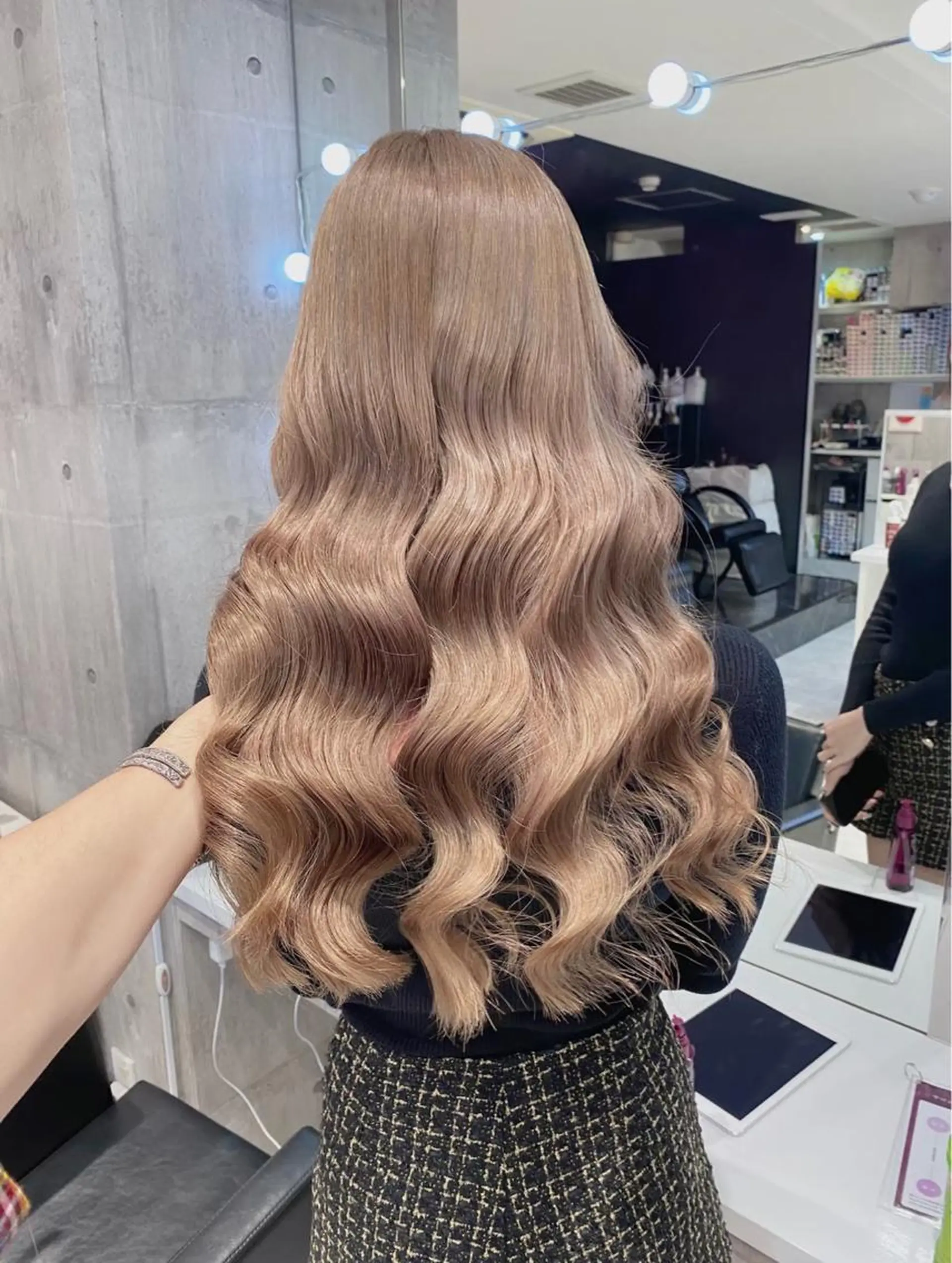 ロング カラー ヘアアレンジ カット ヘアカラー トリートメント ヘアセット 韓国ヘア 🦋KIRA🦋のヘアスタイル