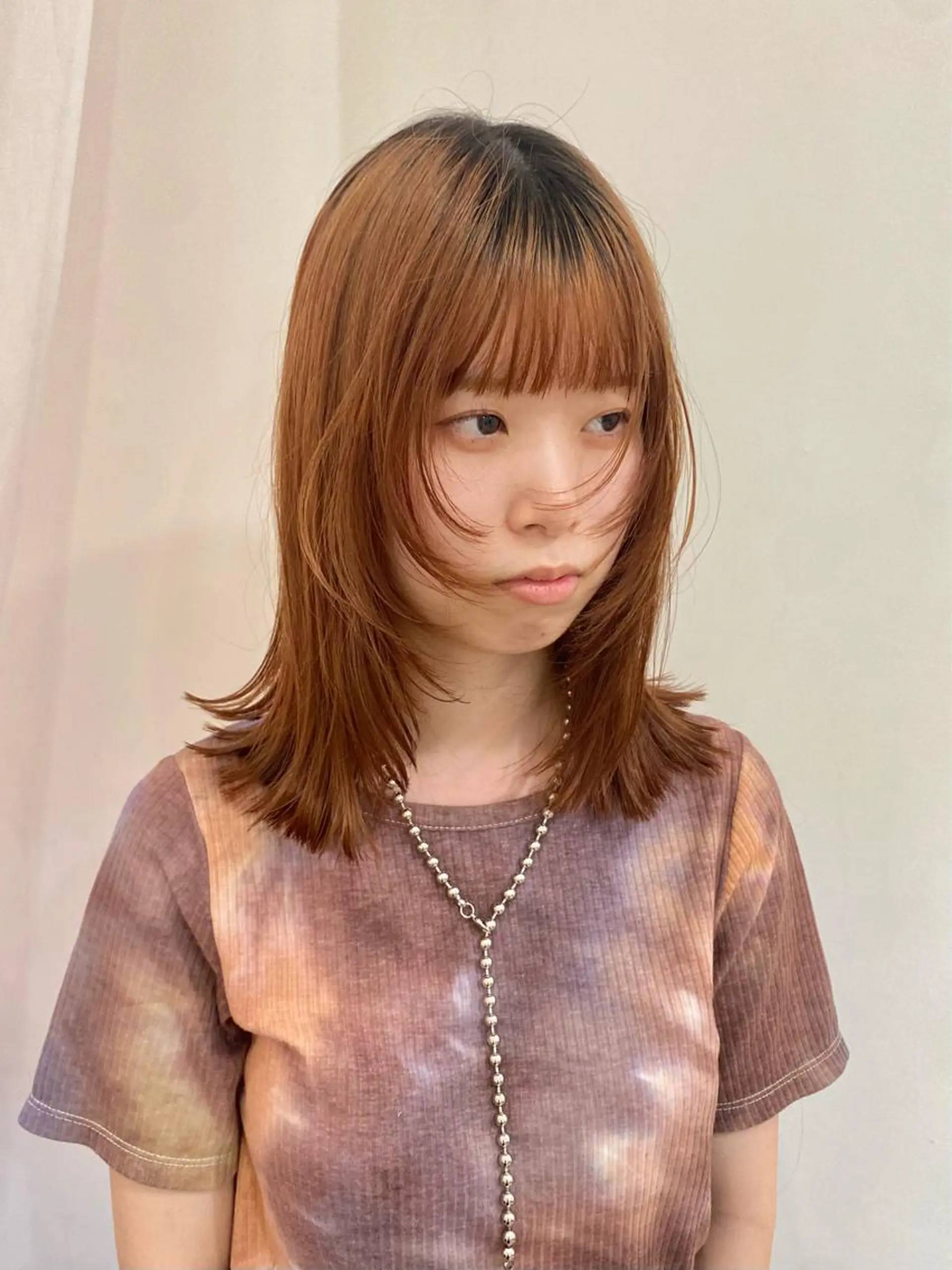 セミロング デザインカット 顔周りカット レイヤーカット レイヤーカット/栄/ 顔周り/キトウモエノのヘアスタイル