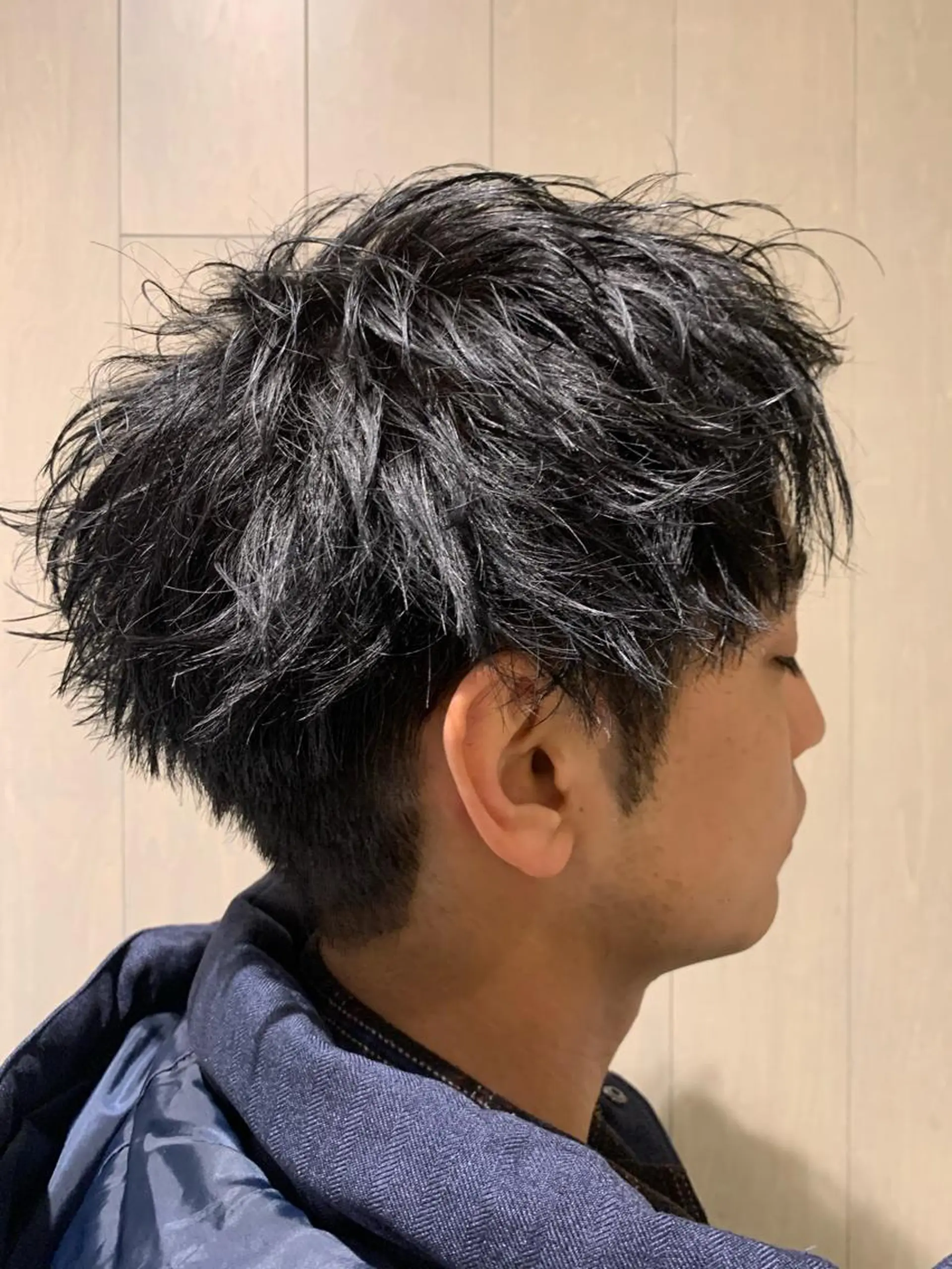 ショート カラー メンズ 糟谷 慈英のヘアスタイル