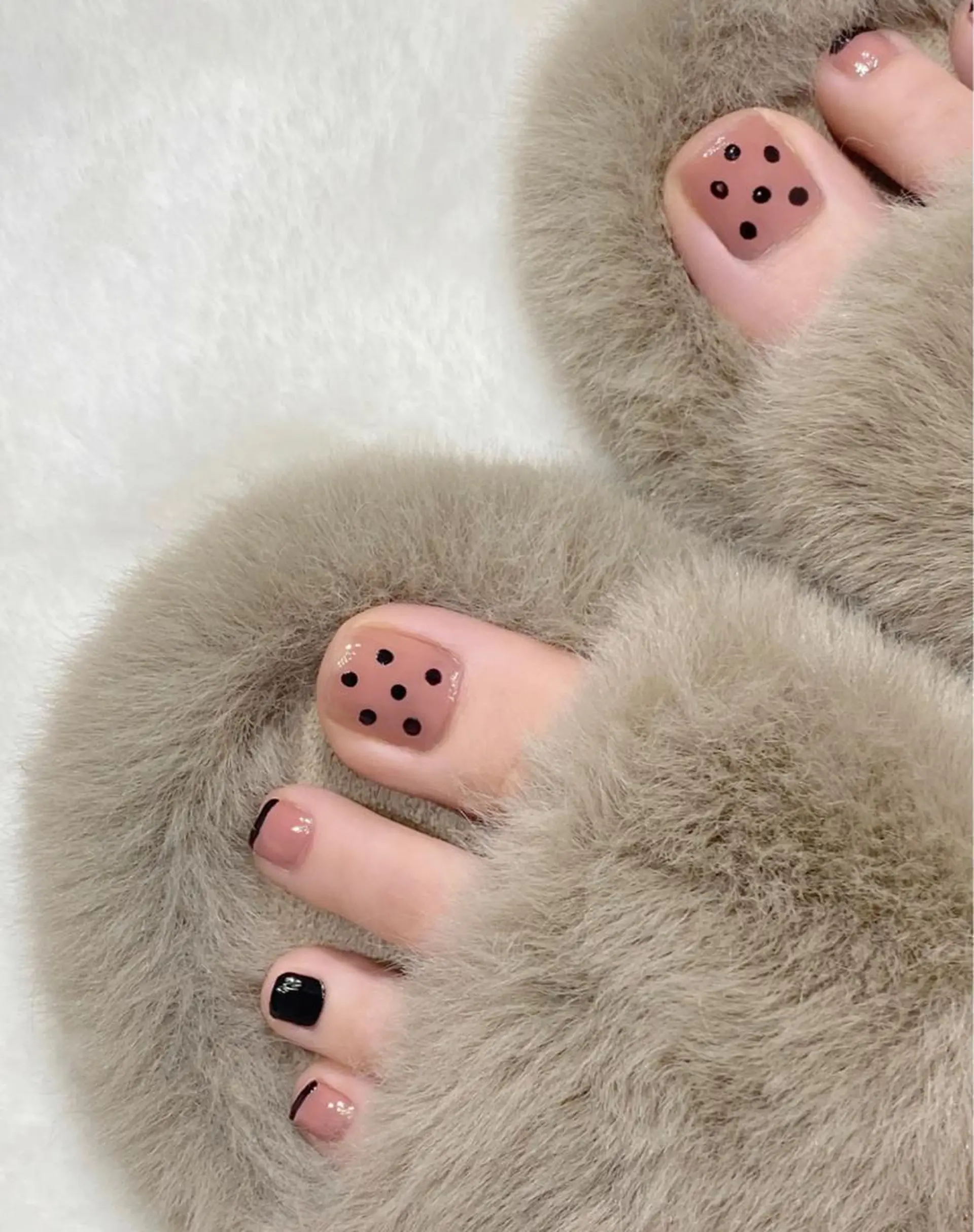 ネイル フットネイル 🤩 Yuliaユリアのネイルデザイン