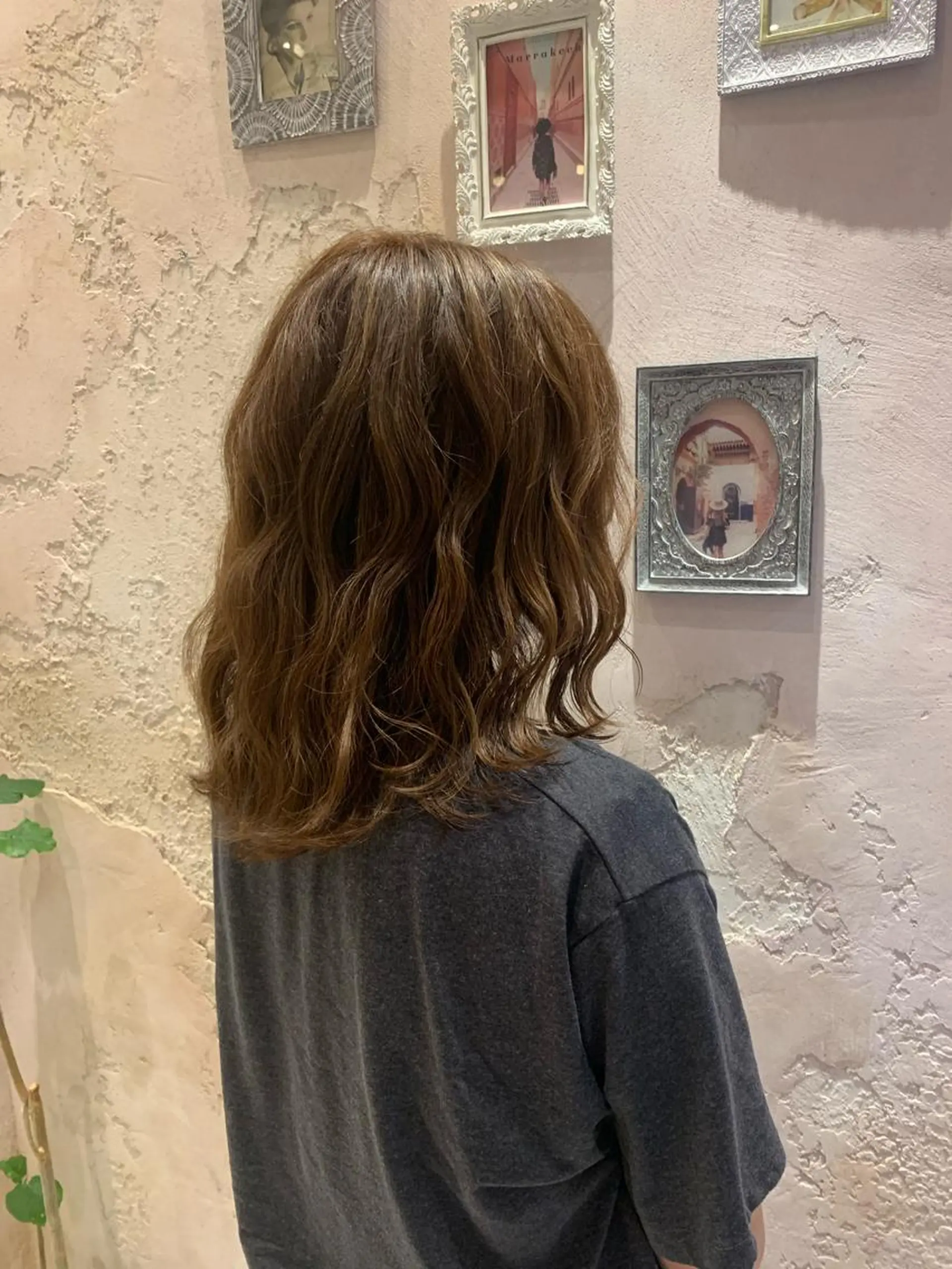 ミディアム 川井麻由🎀アイドル 量産🎀ピンクカラーのヘアスタイル