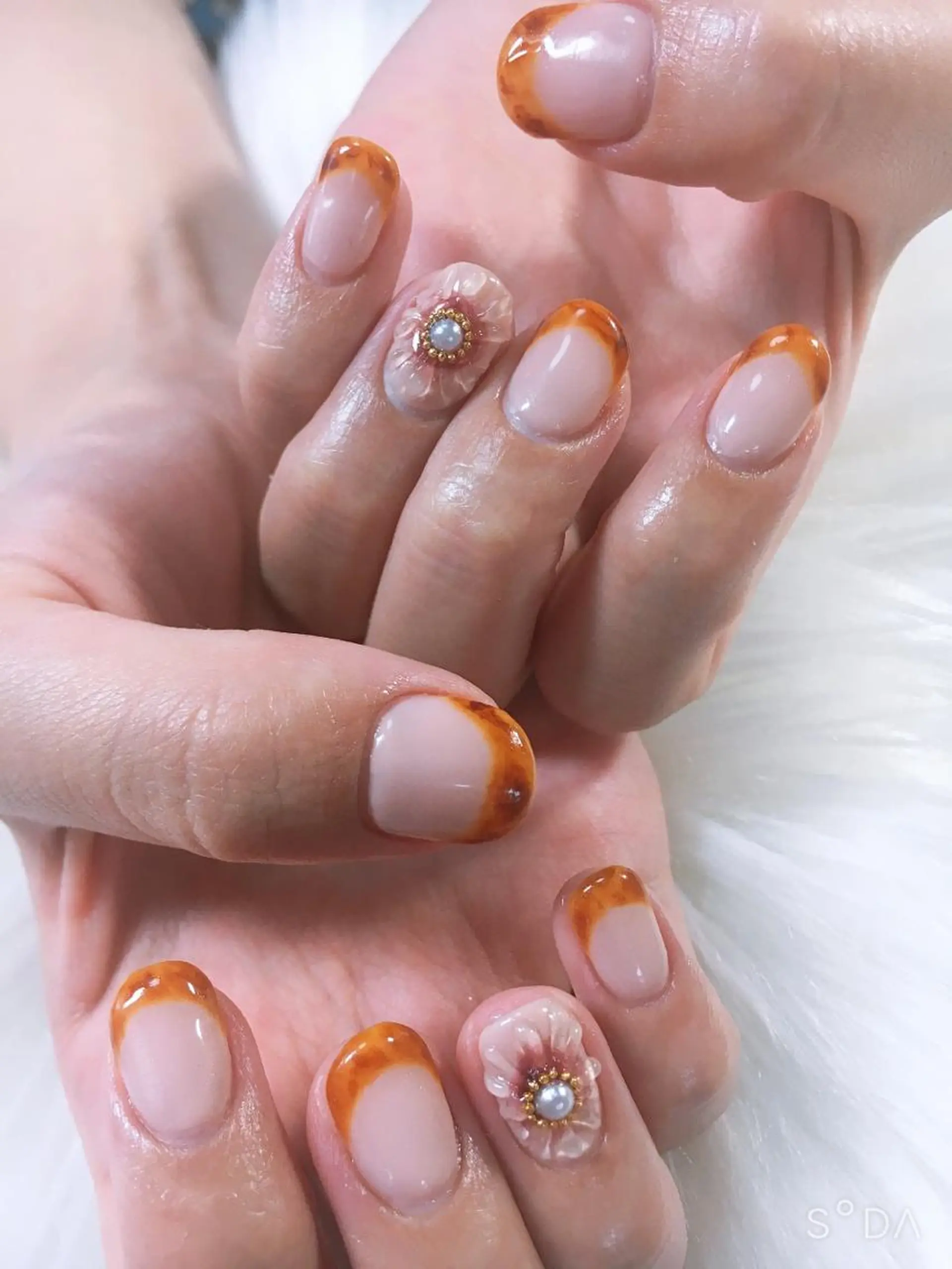 ネイル べっ甲ネイル フレンチネイル ハンドネイル フットネイル miwa ミワのネイルデザイン