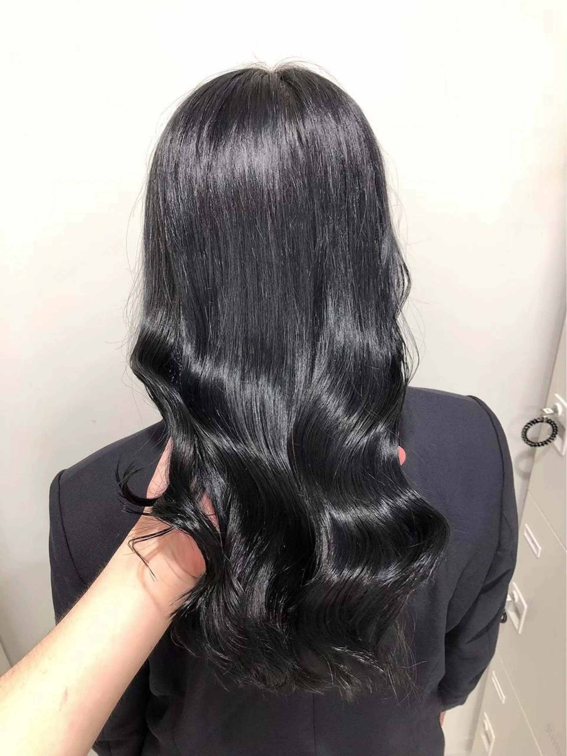ミディアム カラー 韓国レイヤー ハッシュカットのヘアスタイル