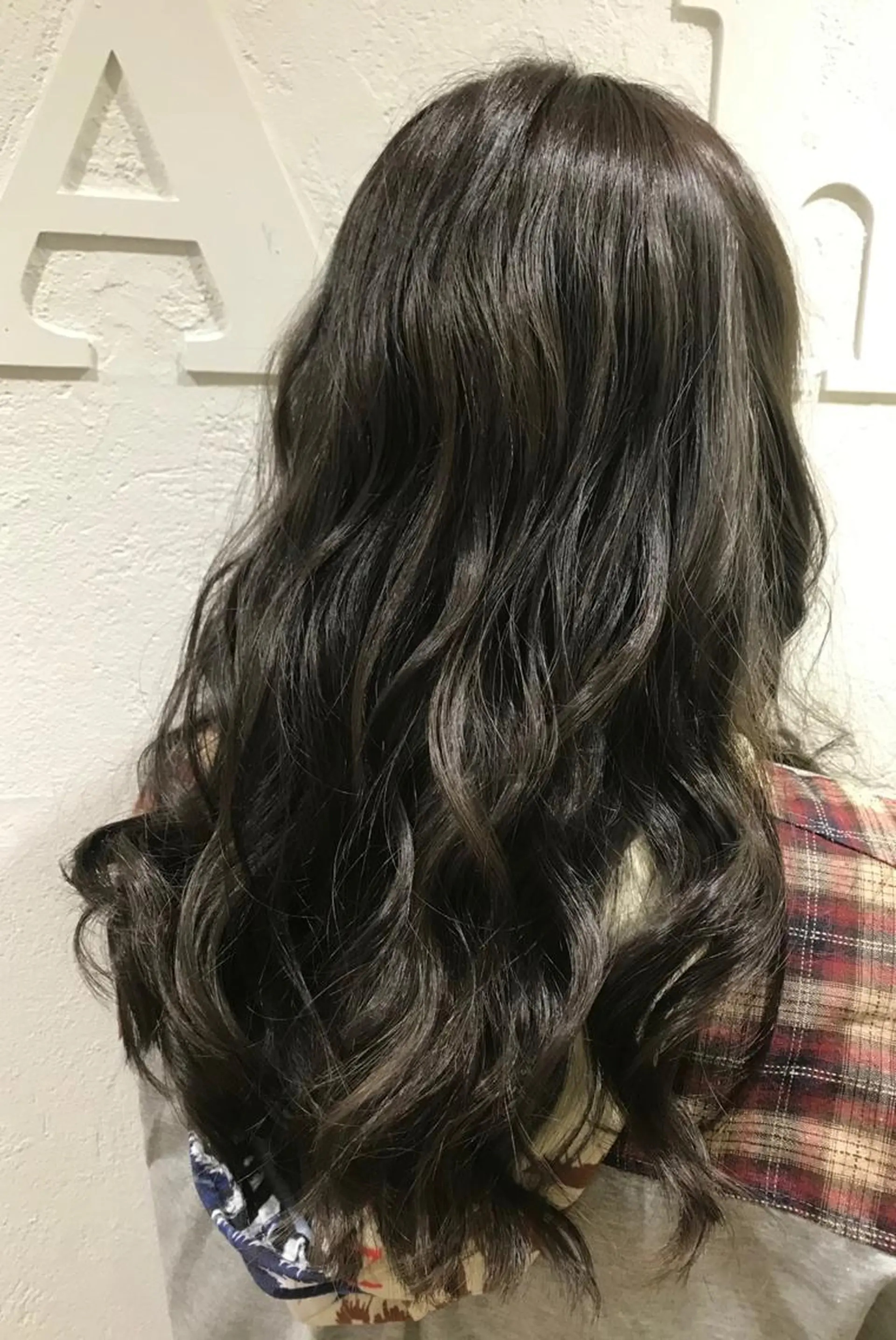 セミロング カラー 齊藤 久恵のヘアスタイル