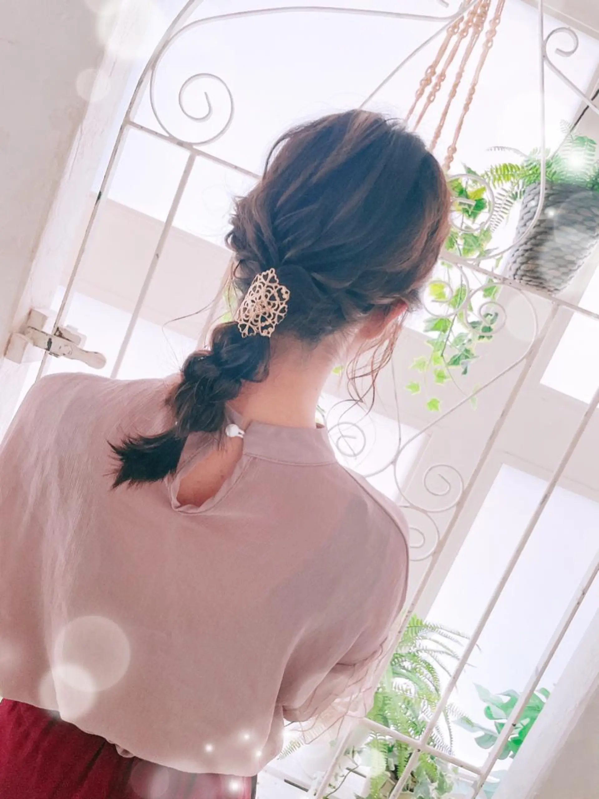 セミロング ヘアアレンジ 玉ねぎヘアー 💐レイヤー/透明感 カラー💐智口彩香のヘアスタイル