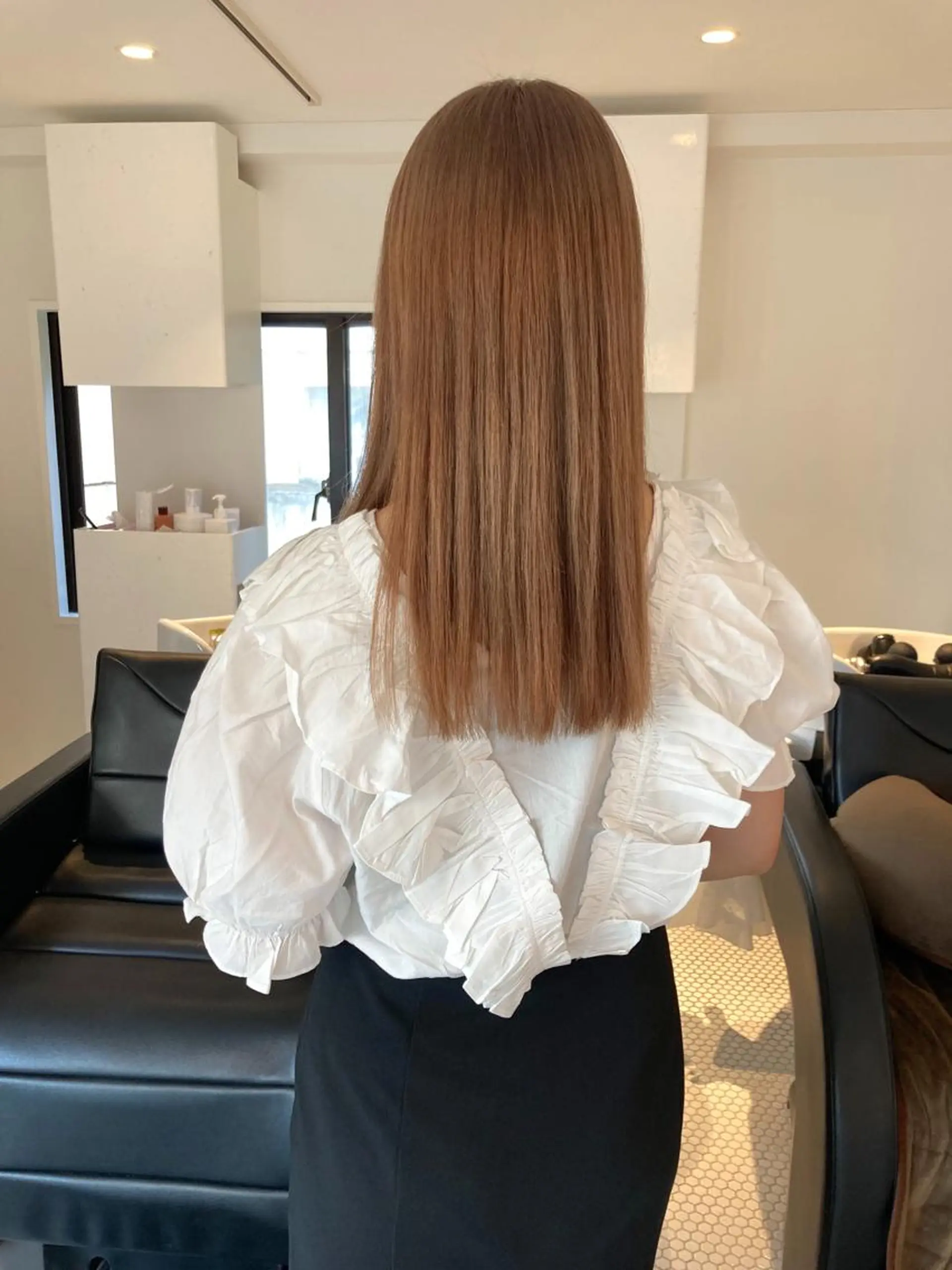 セミロング カラー ベージュカラー ミルクティーベージュ ヘアカラー お洒落ベージュ🤎 代官山shibukiのヘアスタイル