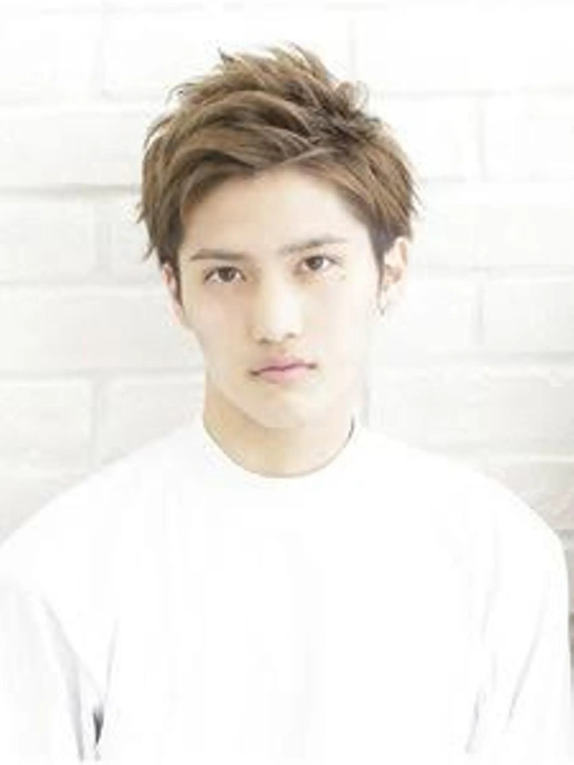 ミディアム カラー メンズ ブリーチ&似合せボブ 田中寛十のヘアスタイル