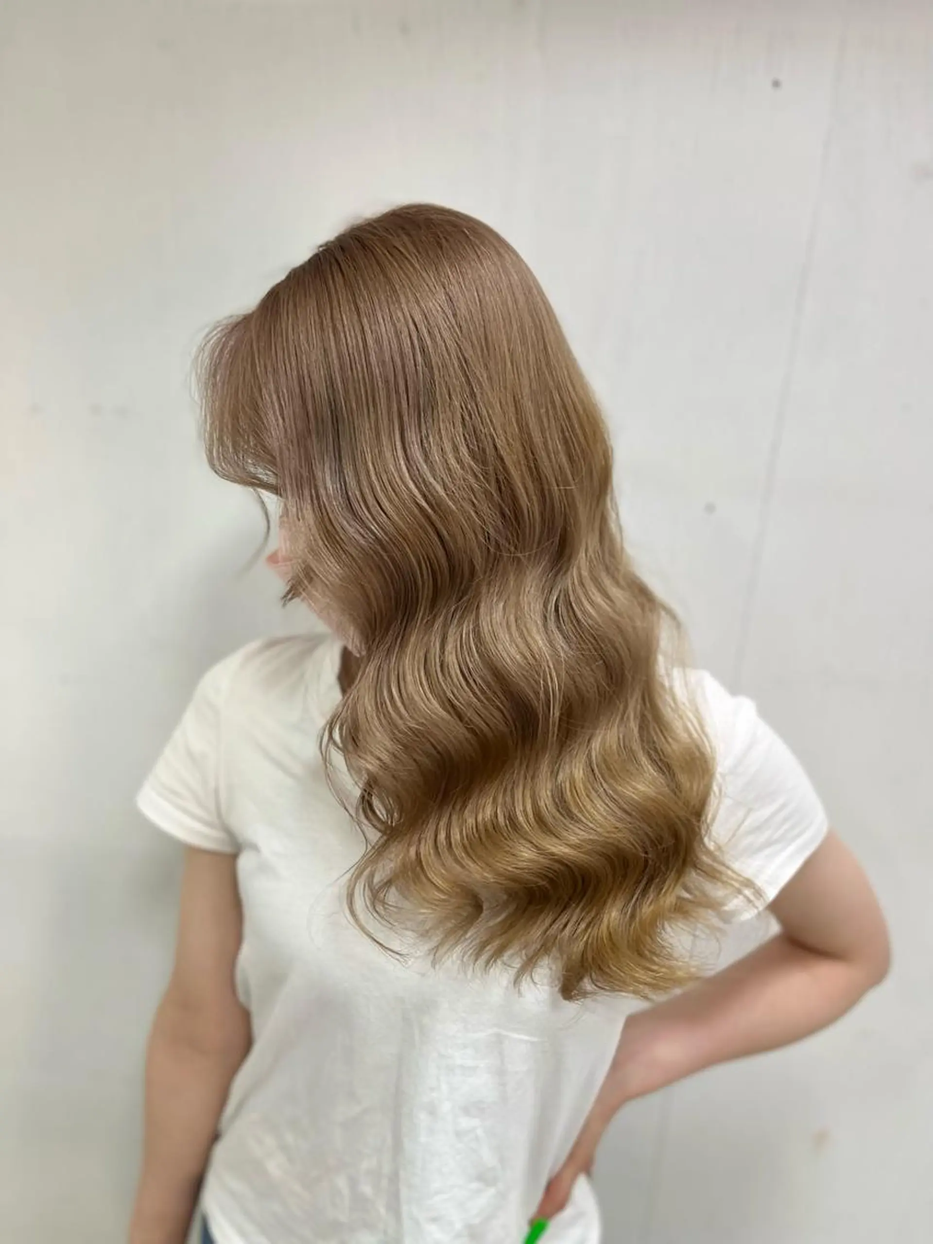 セミロング カラー パーマ ヘアアレンジ キッズ ネイル マツエク・マツパ アイブロウ ヘアカラー ブリーチ特化型✂️ ハイトーンカラー👨のヘアスタイル