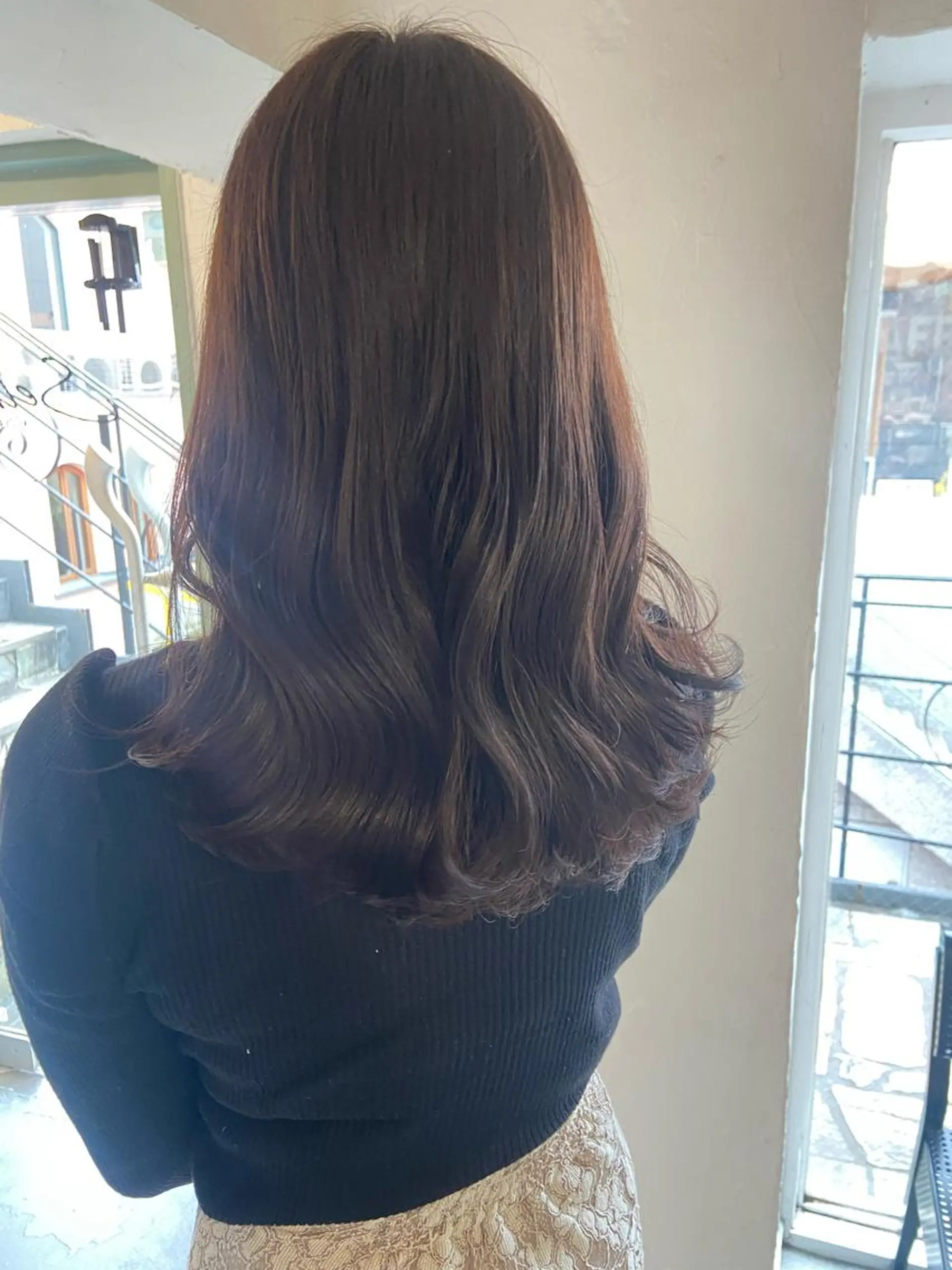 ロング カラー ヘアアレンジ SALOWIN自由が丘所属・ヘッドスパ✨髪質ケア サロン🌿chacoのエステ・リラクイメージ