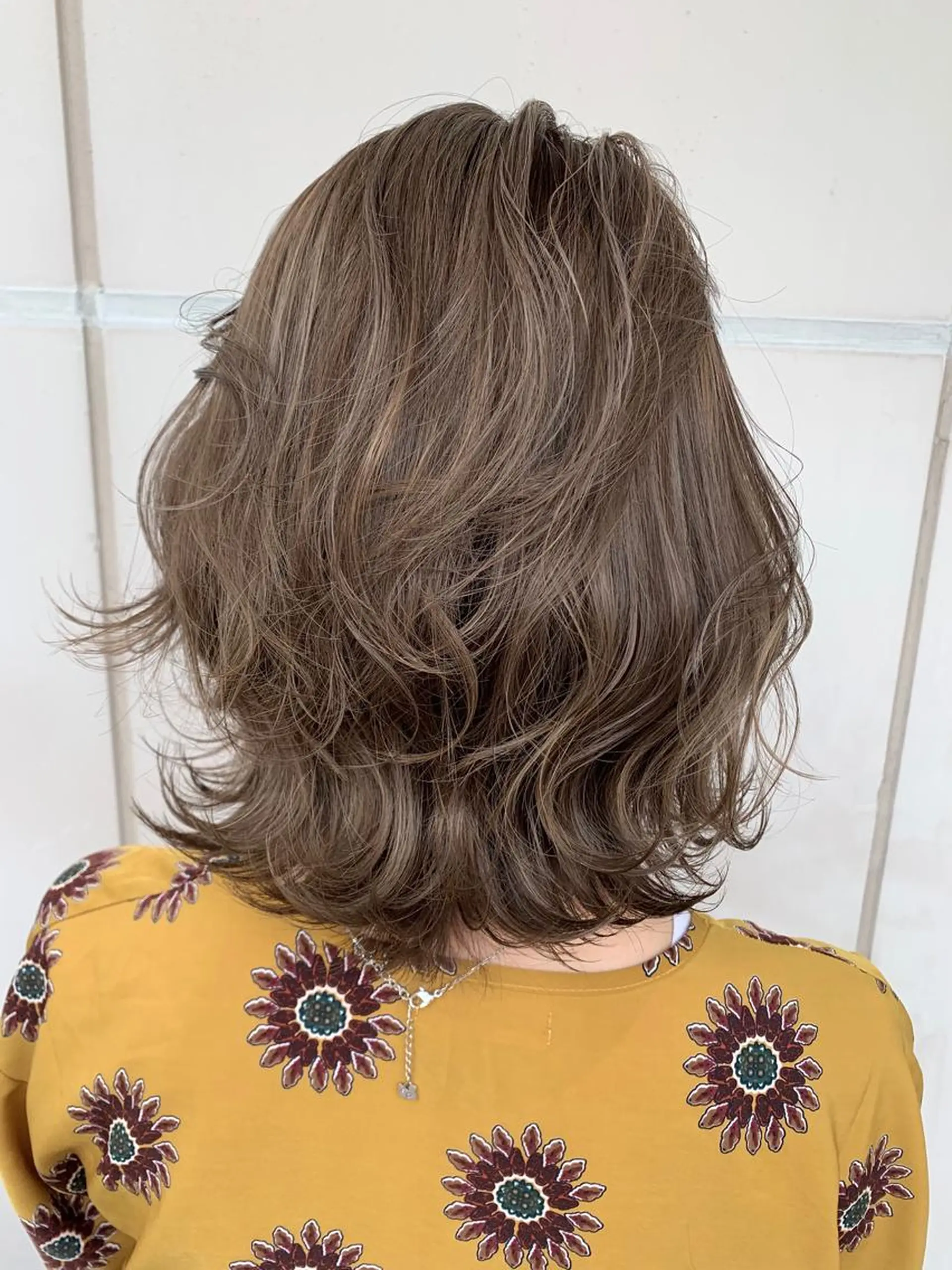 ミディアム カラー カット ヘアカラー トリートメント 髪質改善will hairdesignのヘアスタイル