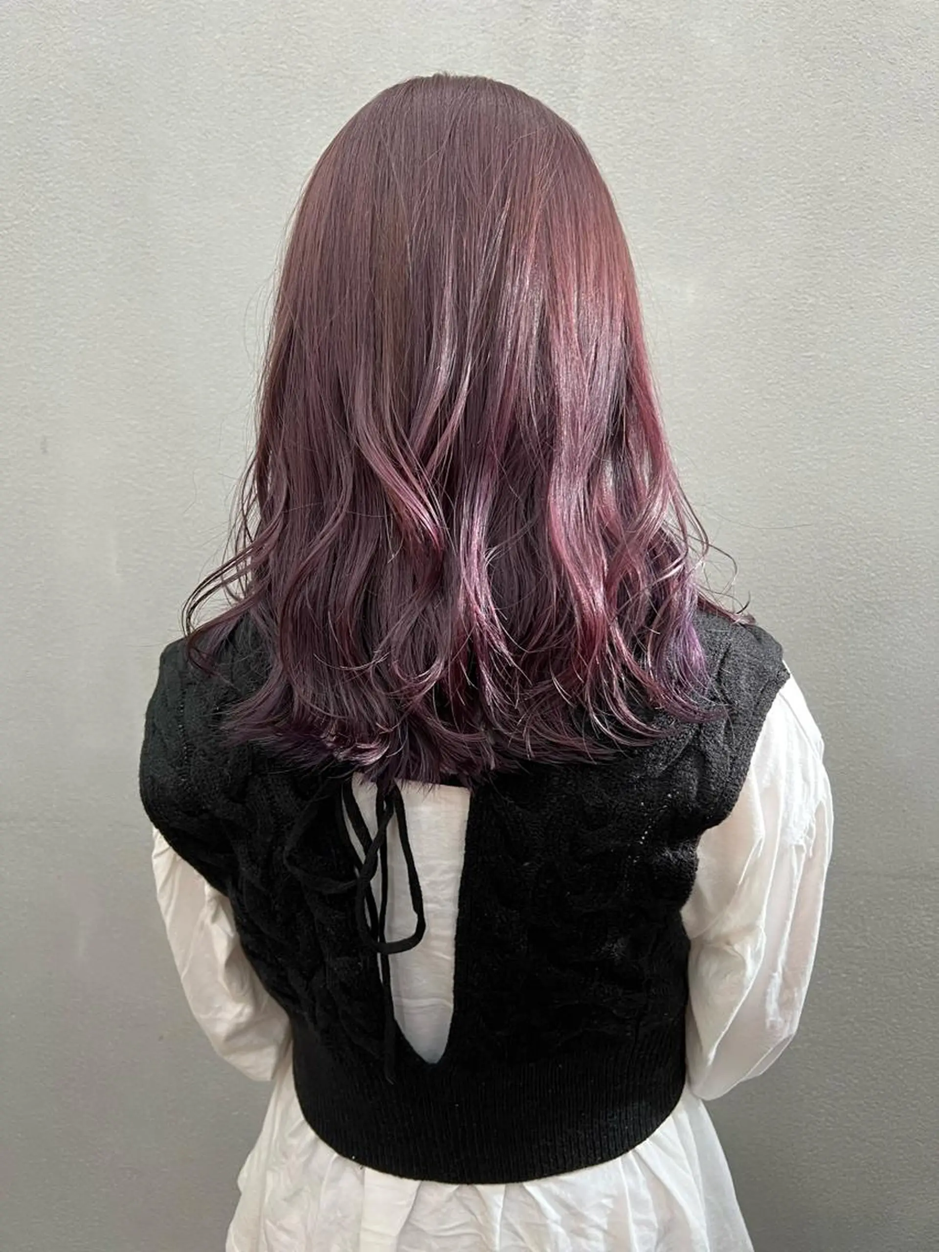 セミロング カット ヘアカラー 亀田 泰生のヘアスタイル
