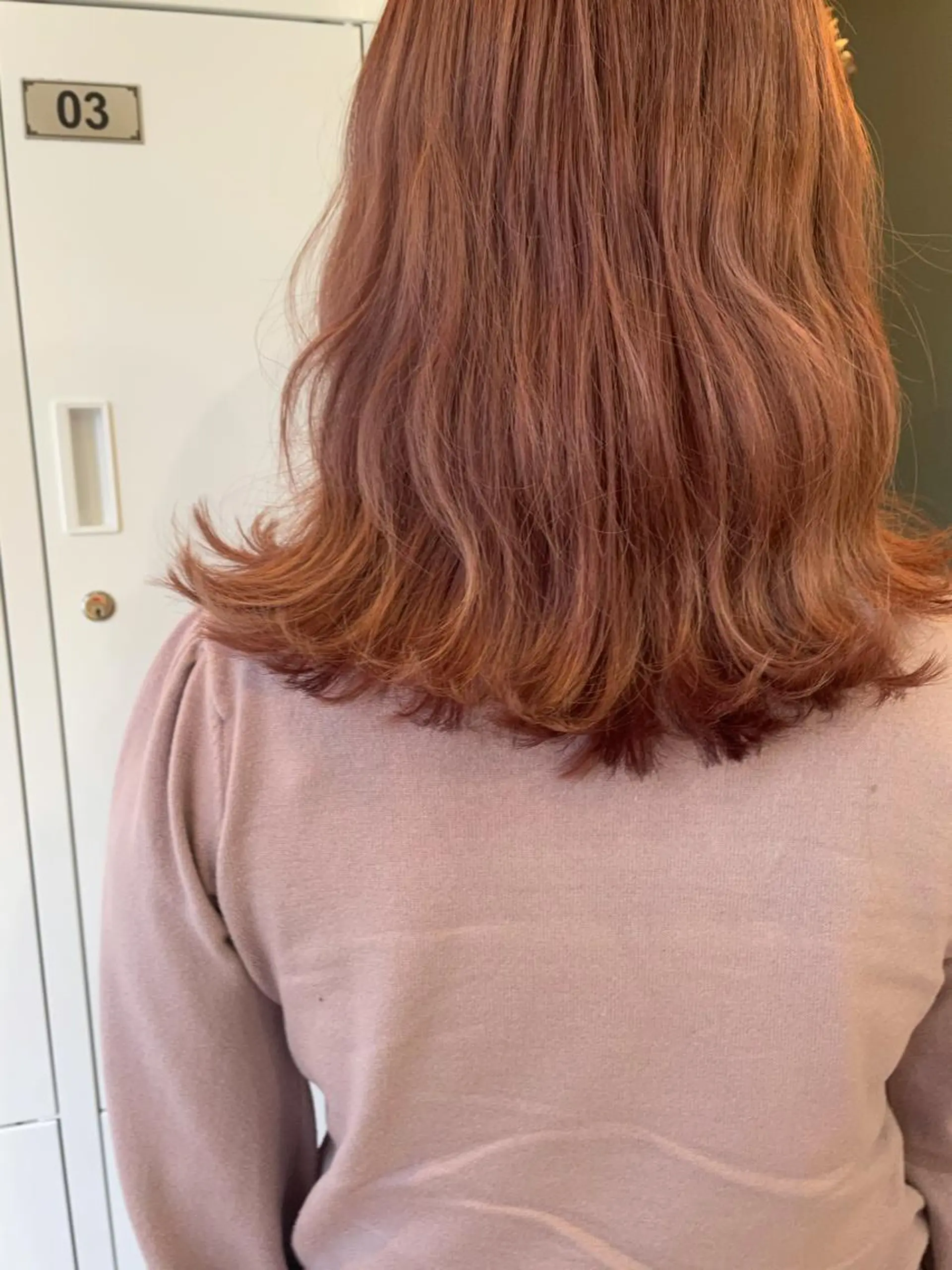 ミディアム カラー ベージュカラー ブリーチ ピンクカラー ピンクベージュ ヘアカラー 中目黒🌼 🌼ハナのヘアスタイル