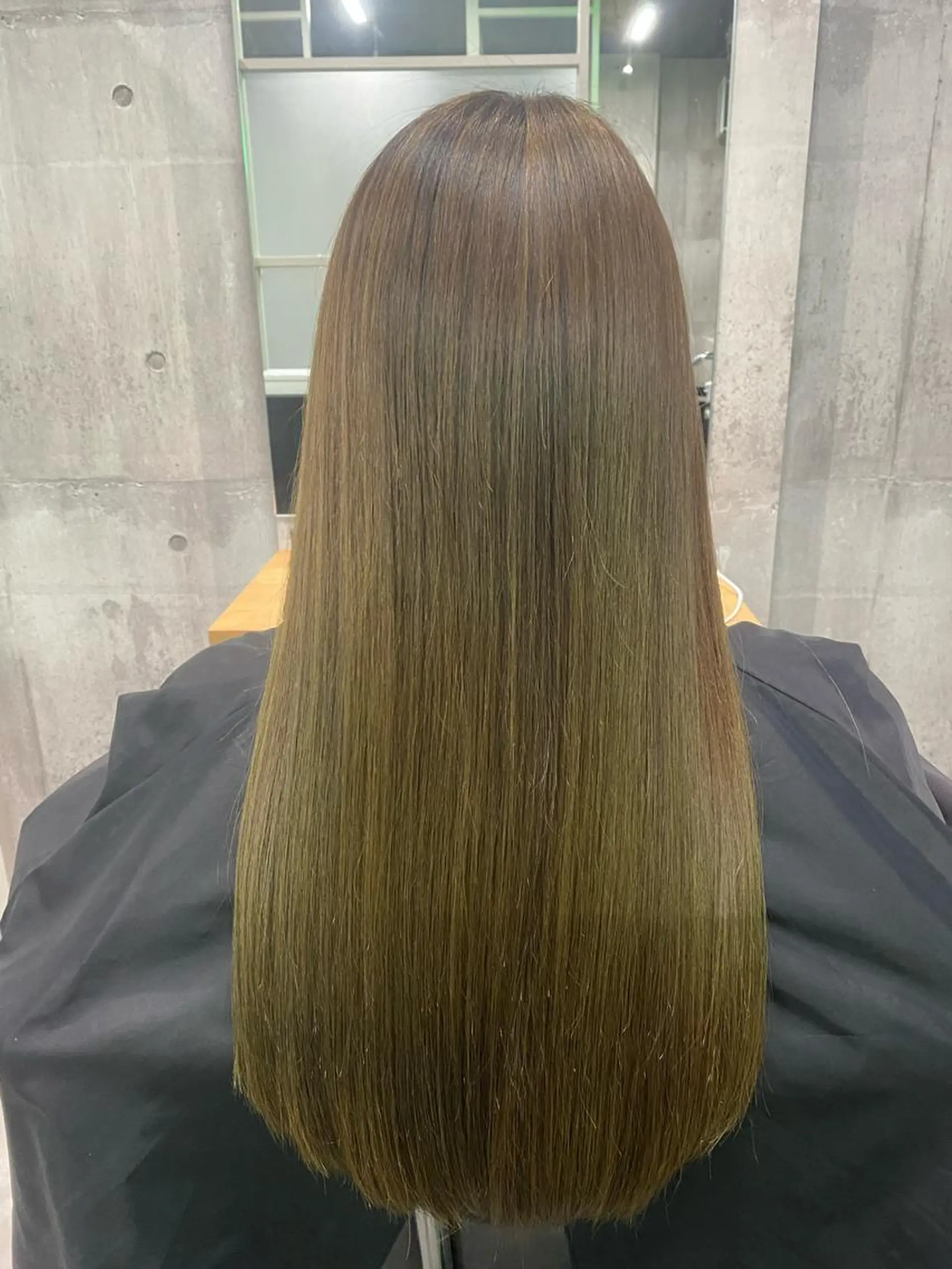 セミロング ヘアカラー トリートメント newi WASHIOのヘアスタイル