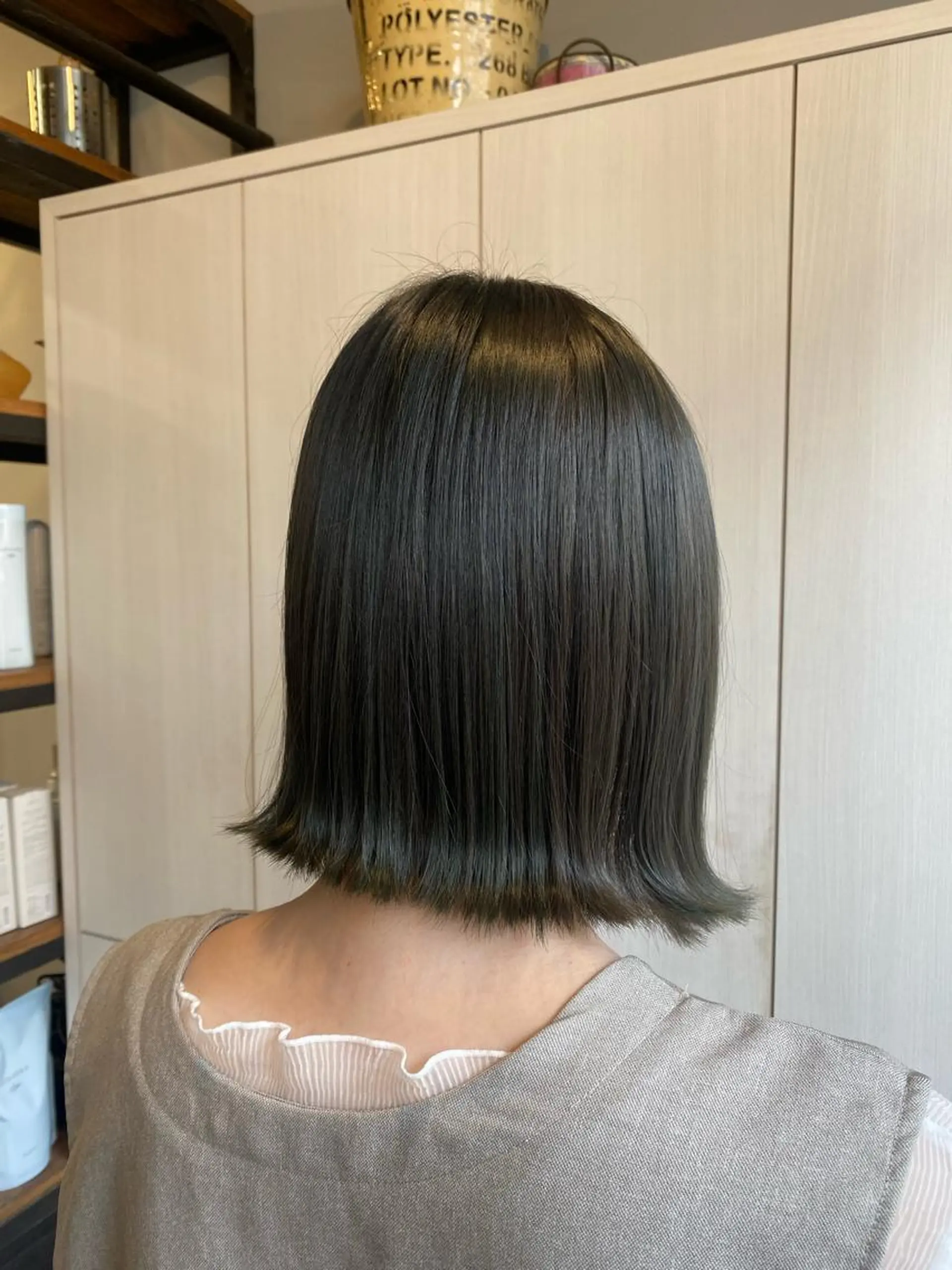 ミディアム ヘアカラー つじ みさきのヘアスタイル