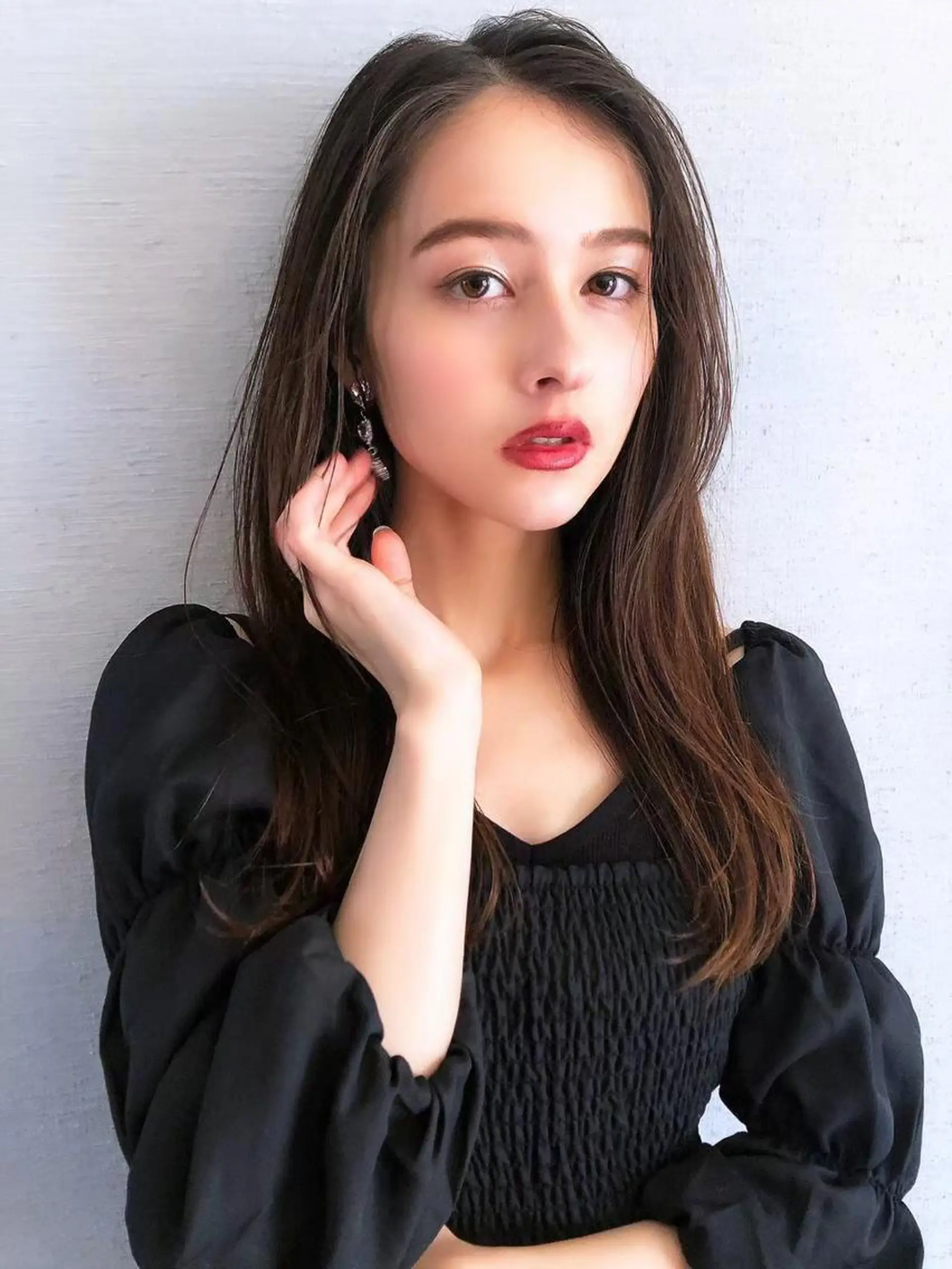 ロング カラー カット ヘアカラー トリートメント Akane レイヤー/艶カラーのヘアスタイル
