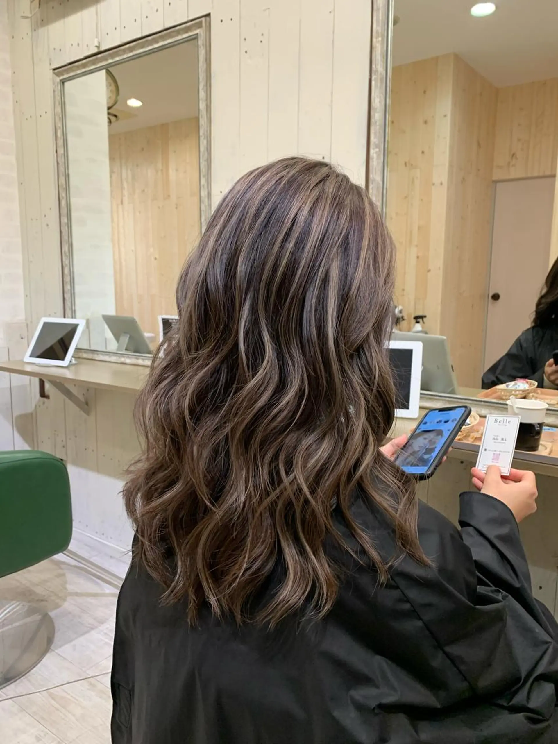 セミロング カット ヘアカラー 高山 滉太のヘアスタイル