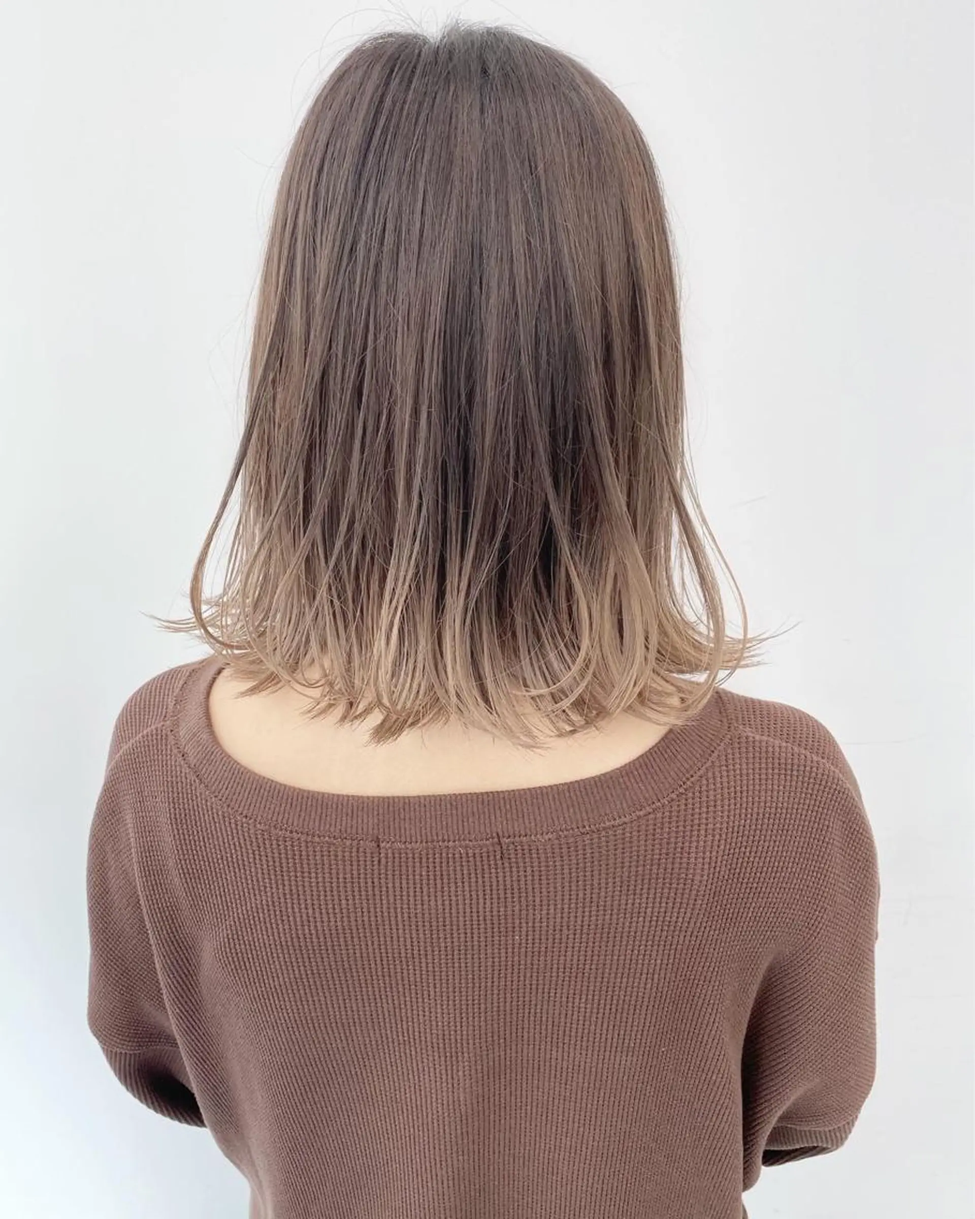 ミディアム カラー ヘアカラー トリートメント 【ブリーチカラー】 🌈ALIVE若山葵のヘアスタイル