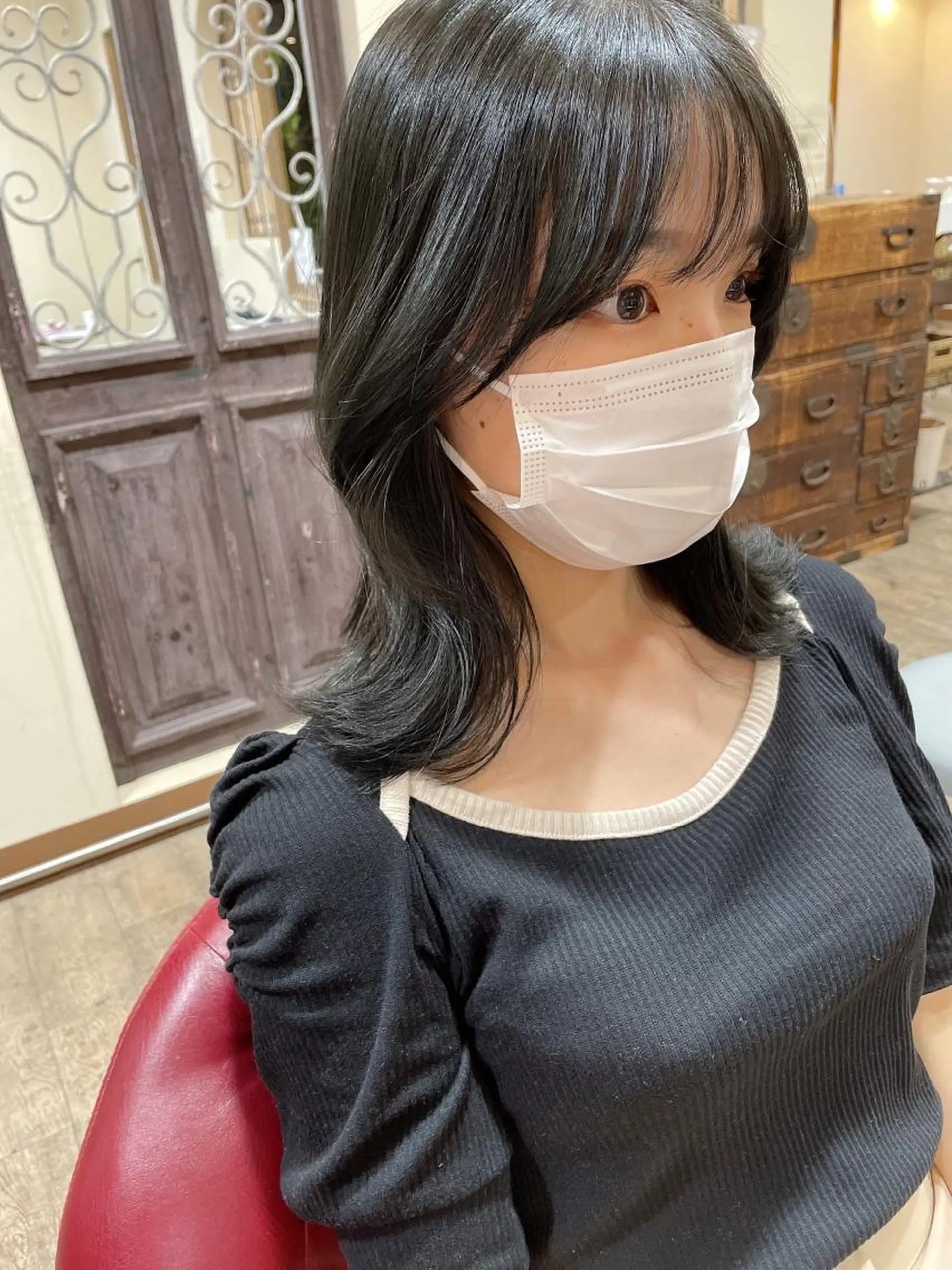 ミディアム カット ヘアカラー トリートメント こいけ ほのかのヘアスタイル