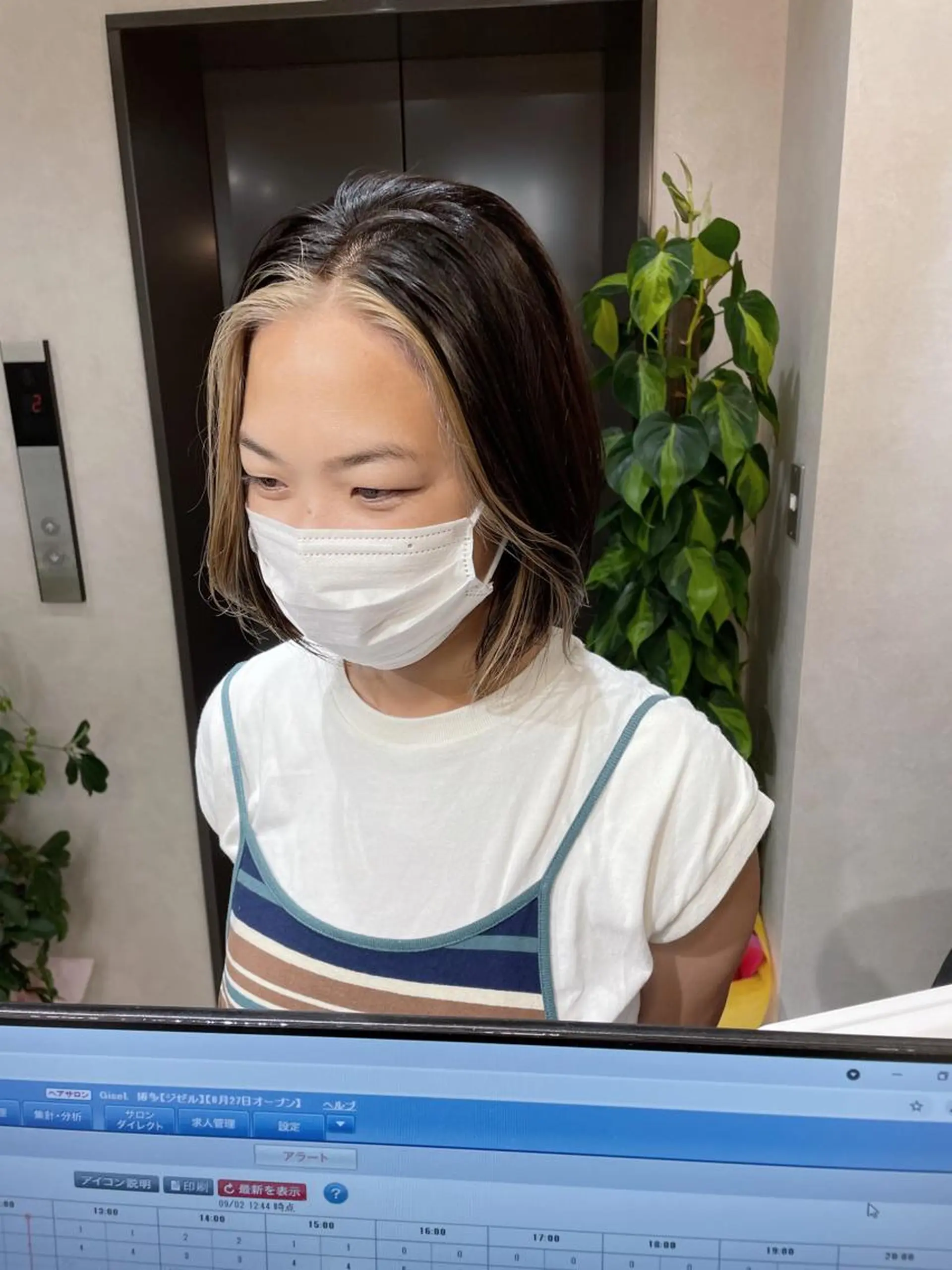 ショート カラー ブリーチ _WHITE 天神店 YUMEKA🐻のヘアスタイル