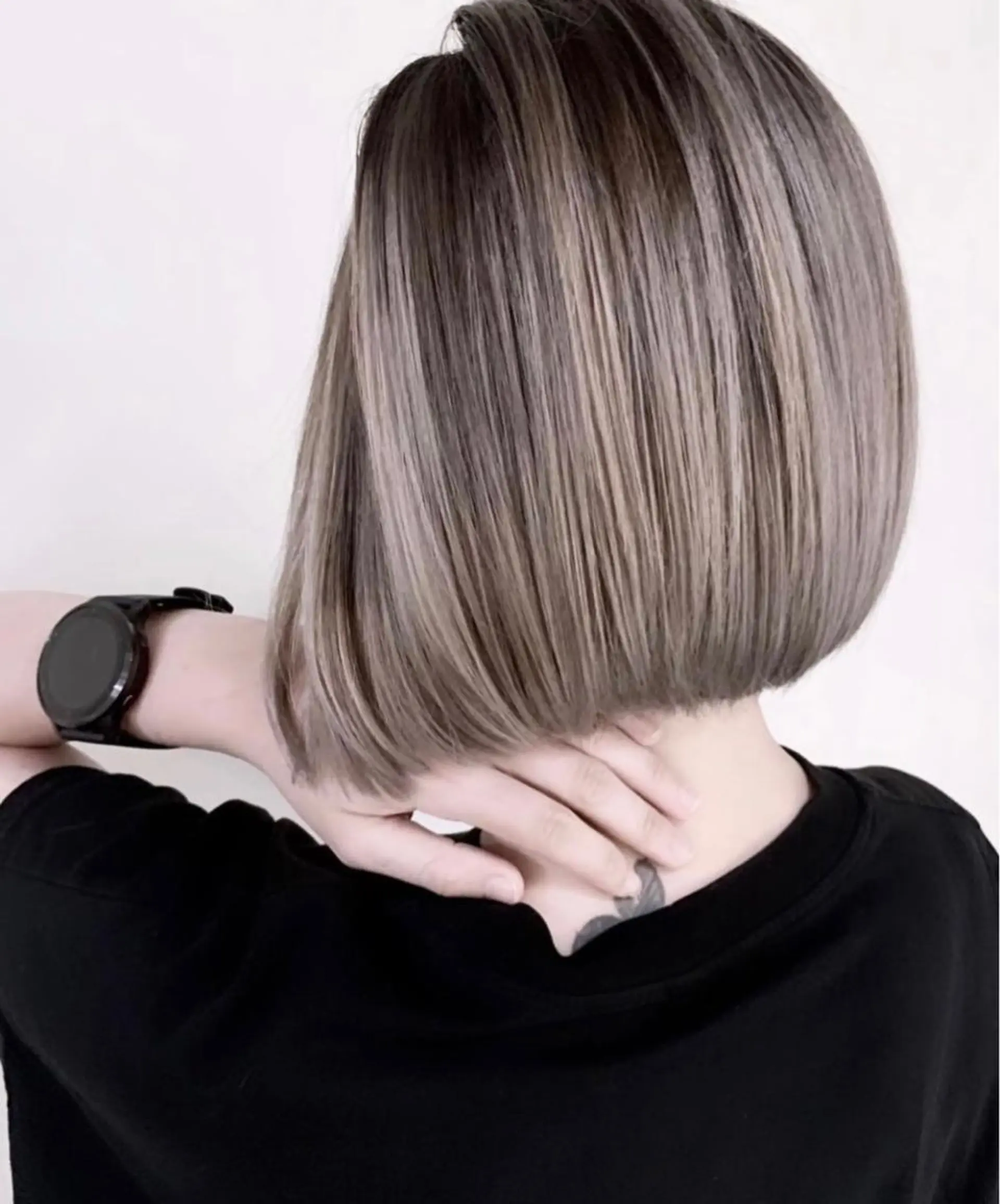 ショート レイヤーカット naomi (夜間営業受付中★)のヘアスタイル