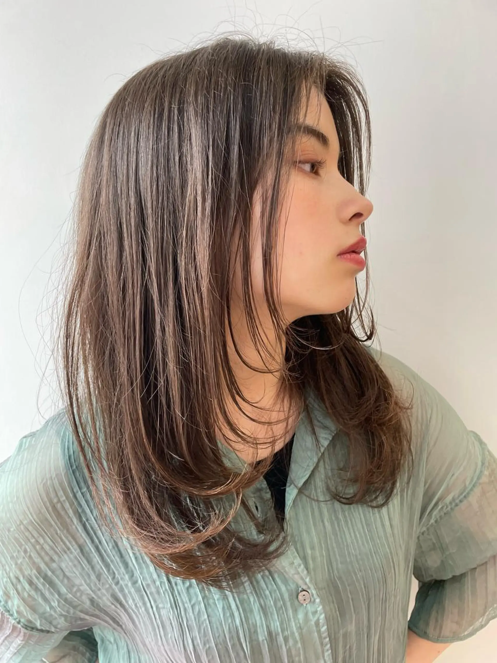 セミロング パーマ セミロングパーマ 顔まわりレイヤー 顔周りカット レイヤーカット デジタルパーマ ボブ/ミディアム 親しみやすさ/さくらのヘアスタイル