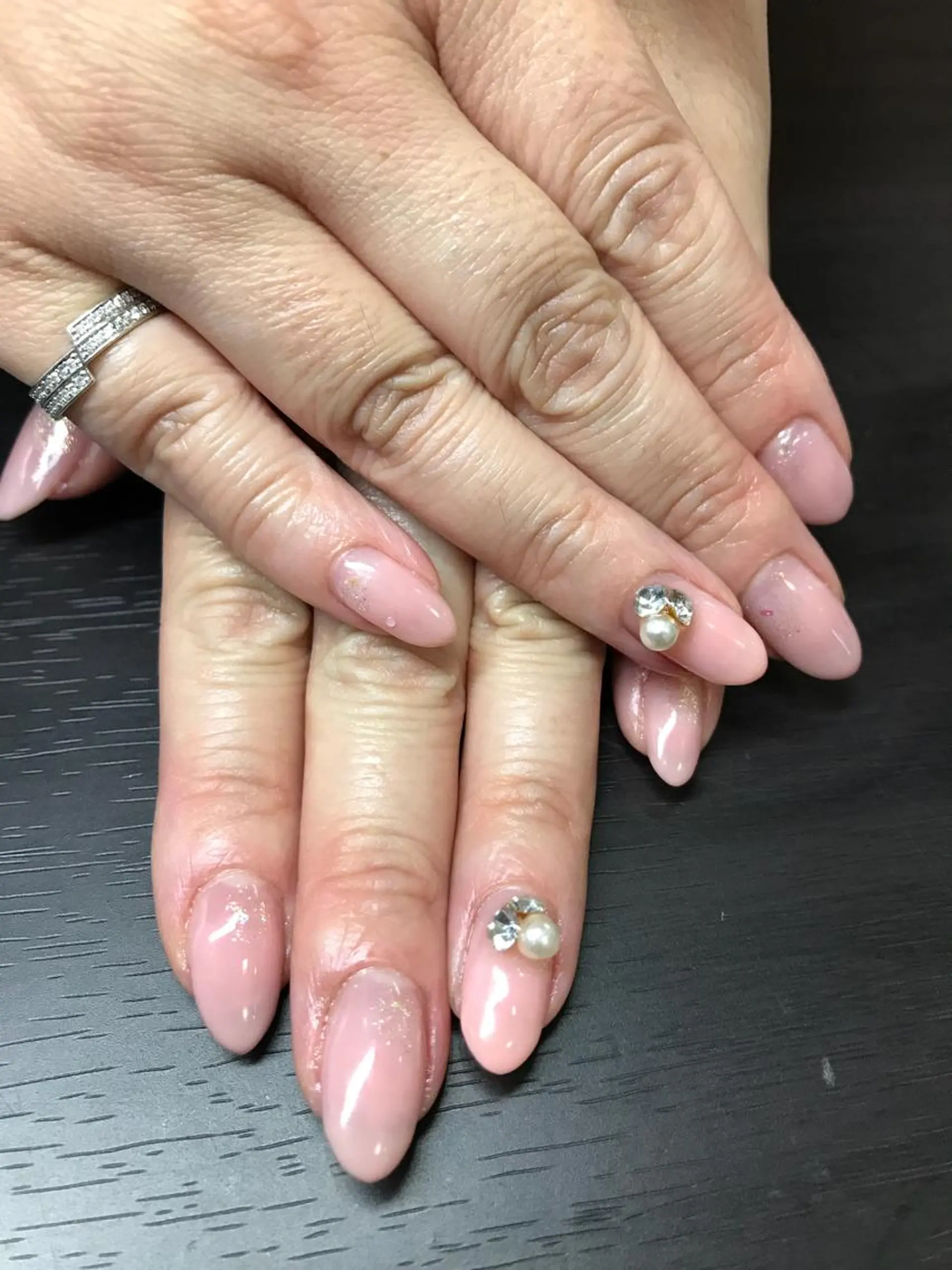 ネイル ハンドネイル みんなの店所属・仲谷 つかさのエステ・リラクイメージ