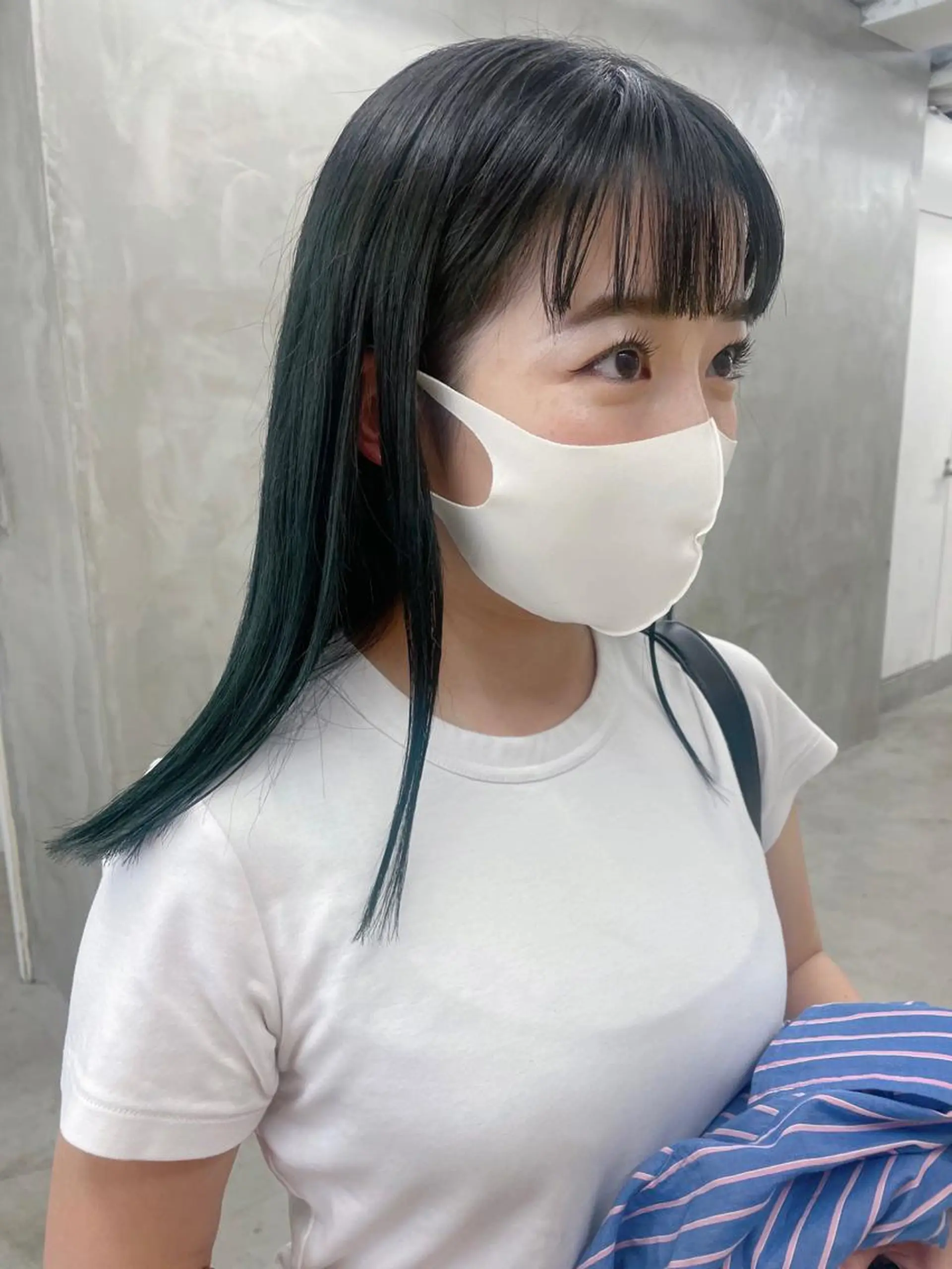 セミロング カラー カット ヘアカラー トリートメント yurika☁️ 似合わせ｜レイヤーのヘアスタイル