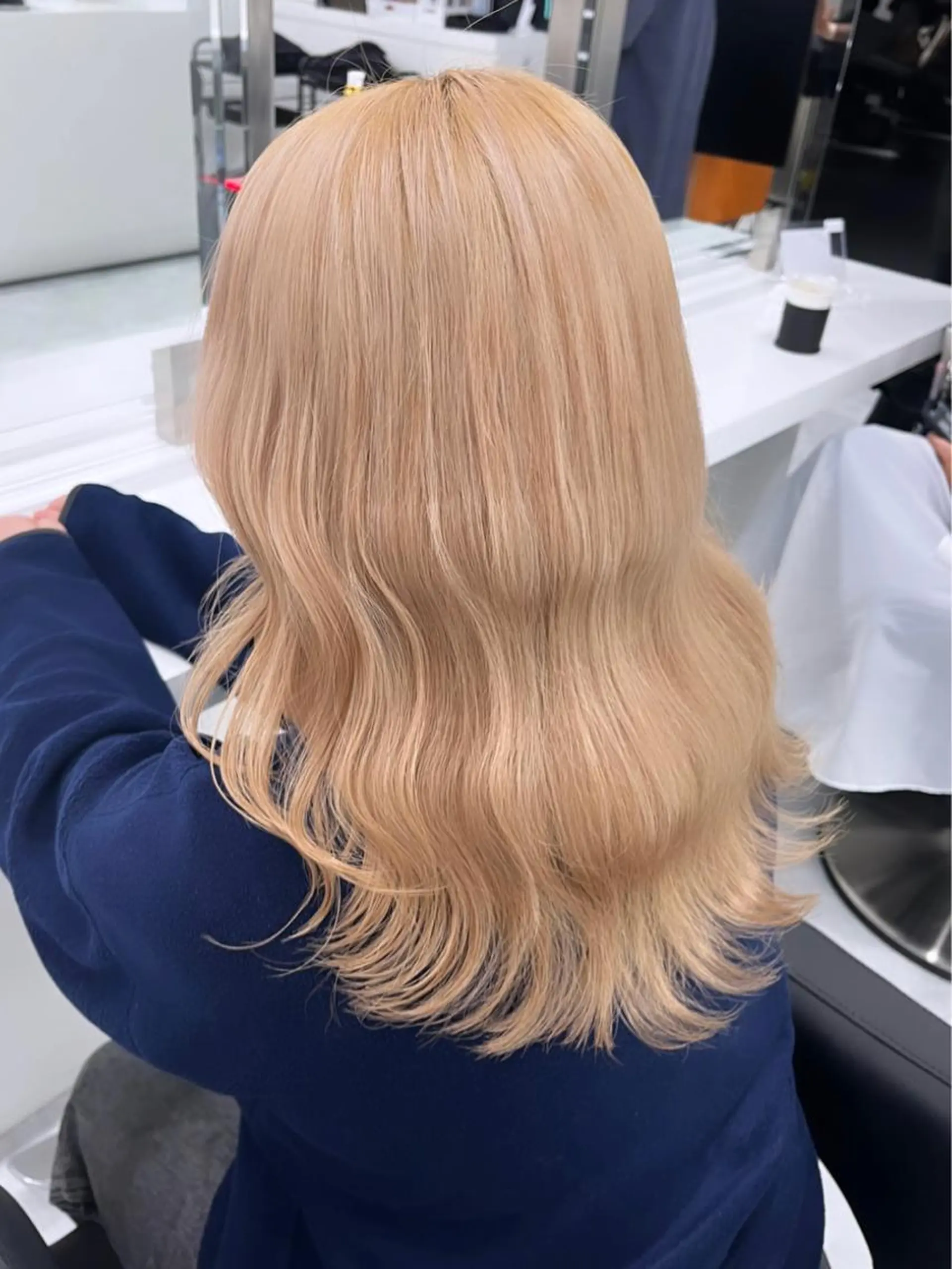 セミロング カラー ヘアアレンジ 🫧‪モテ髪の達人 🫧‪ハルカ💞のヘアスタイル