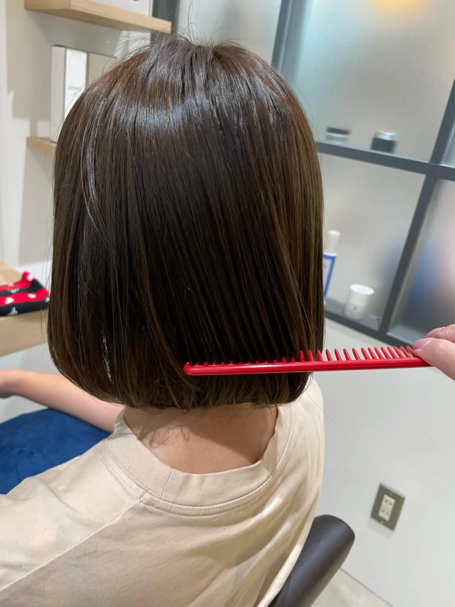 ショート カラー 透明感カラー グレージュ カーキグレージュ 宮澤  タケル ミディアムヘアのヘアスタイル