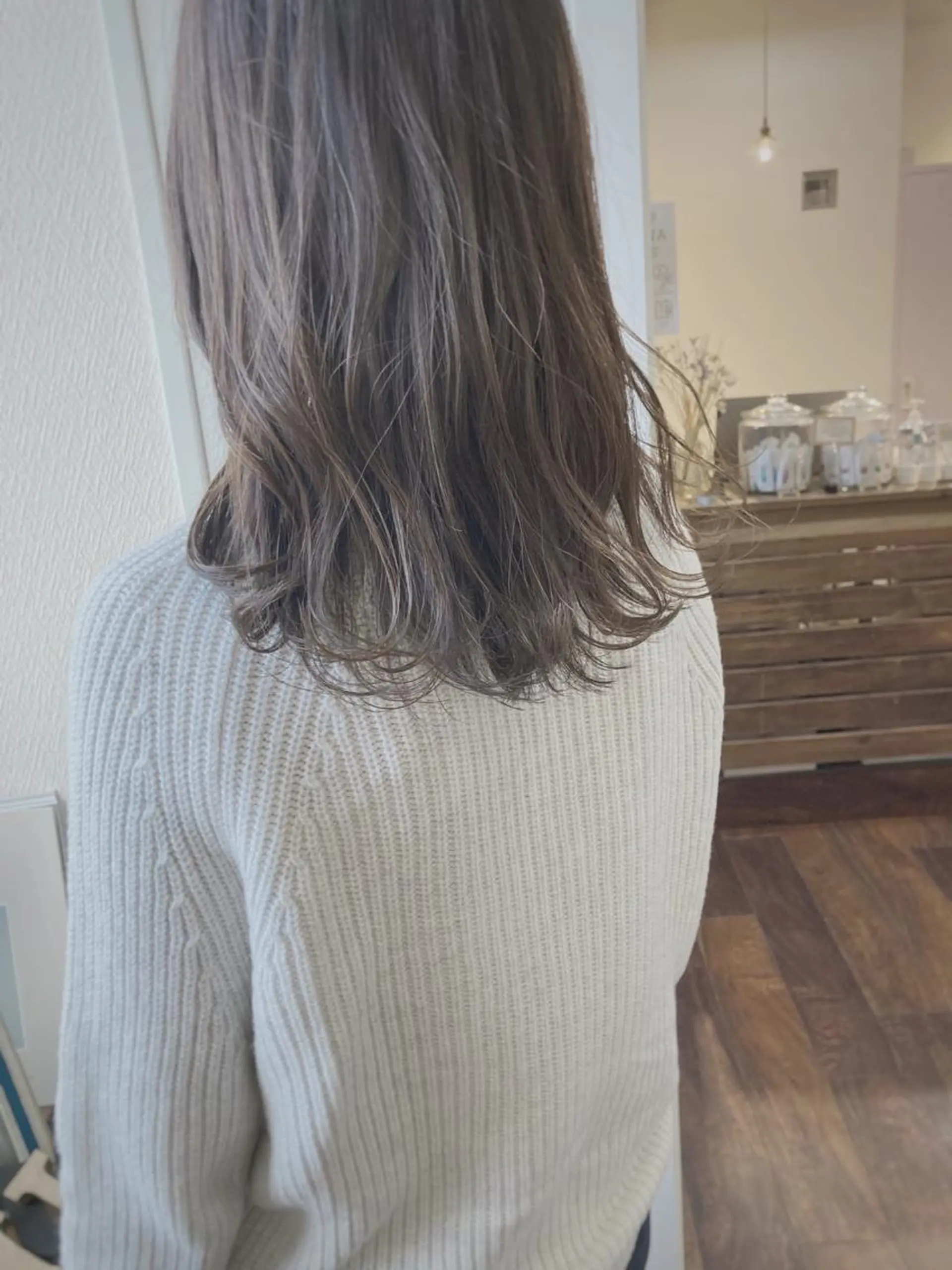 セミロング カラー ブリーチ 透明感カラー ハイライトカラー ハイライト ヘアカラー 小木曽智美 /ボブ/ショートのヘアスタイル