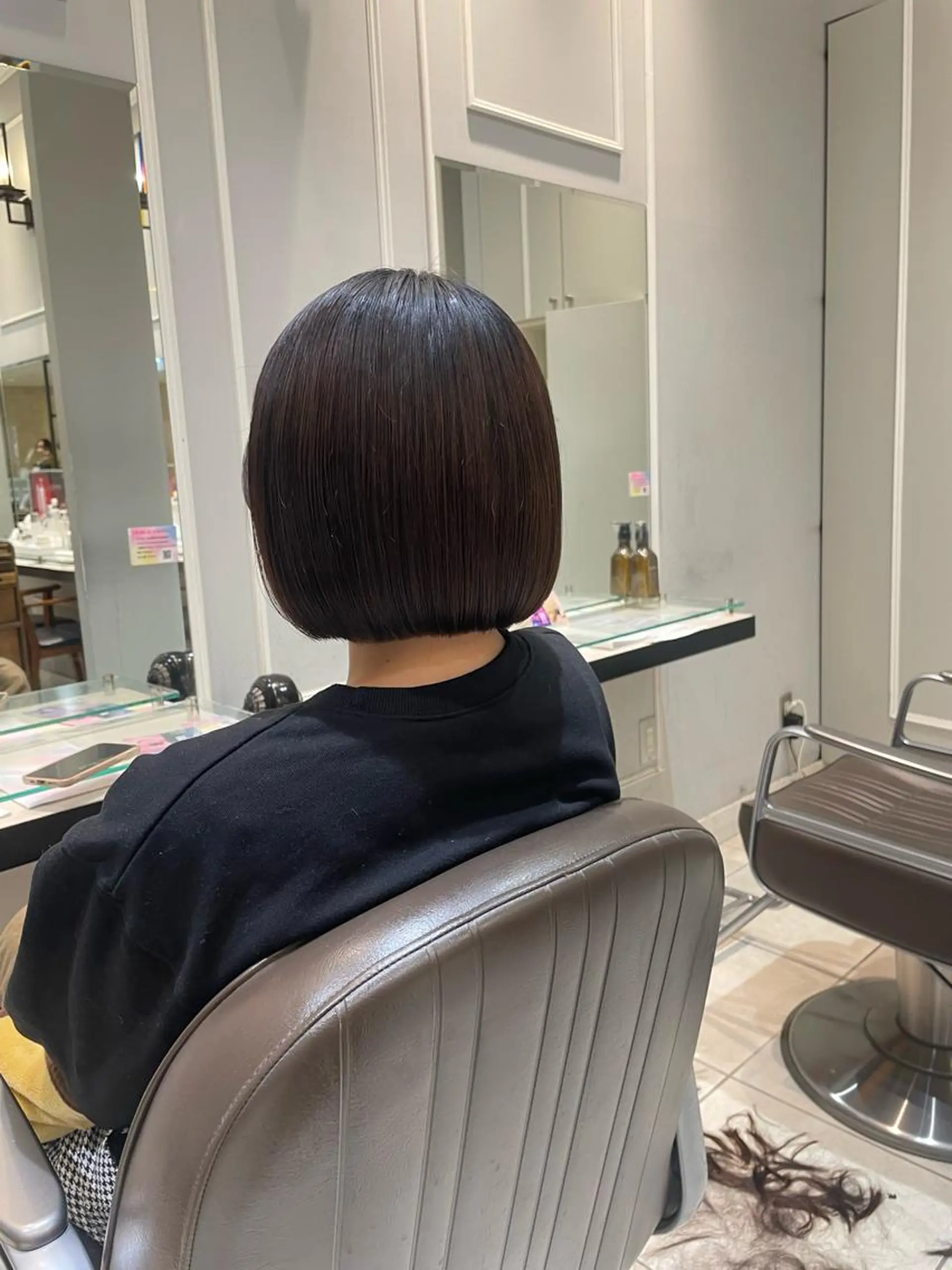 ショート 🩶赤み消しカラー 🐈‍⬛荻野美思🐾のヘアスタイル