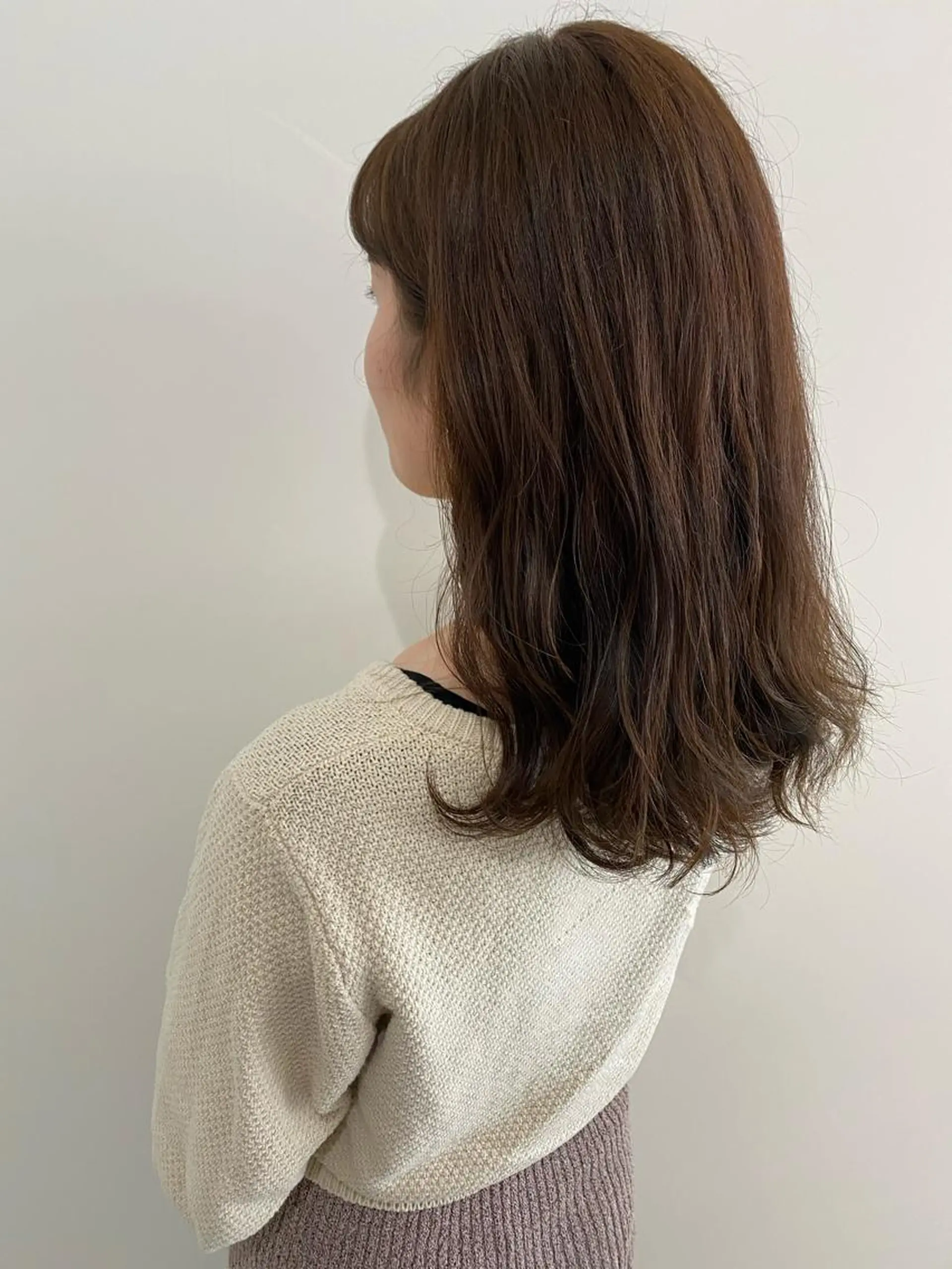 セミロング 川野 彩海のヘアスタイル