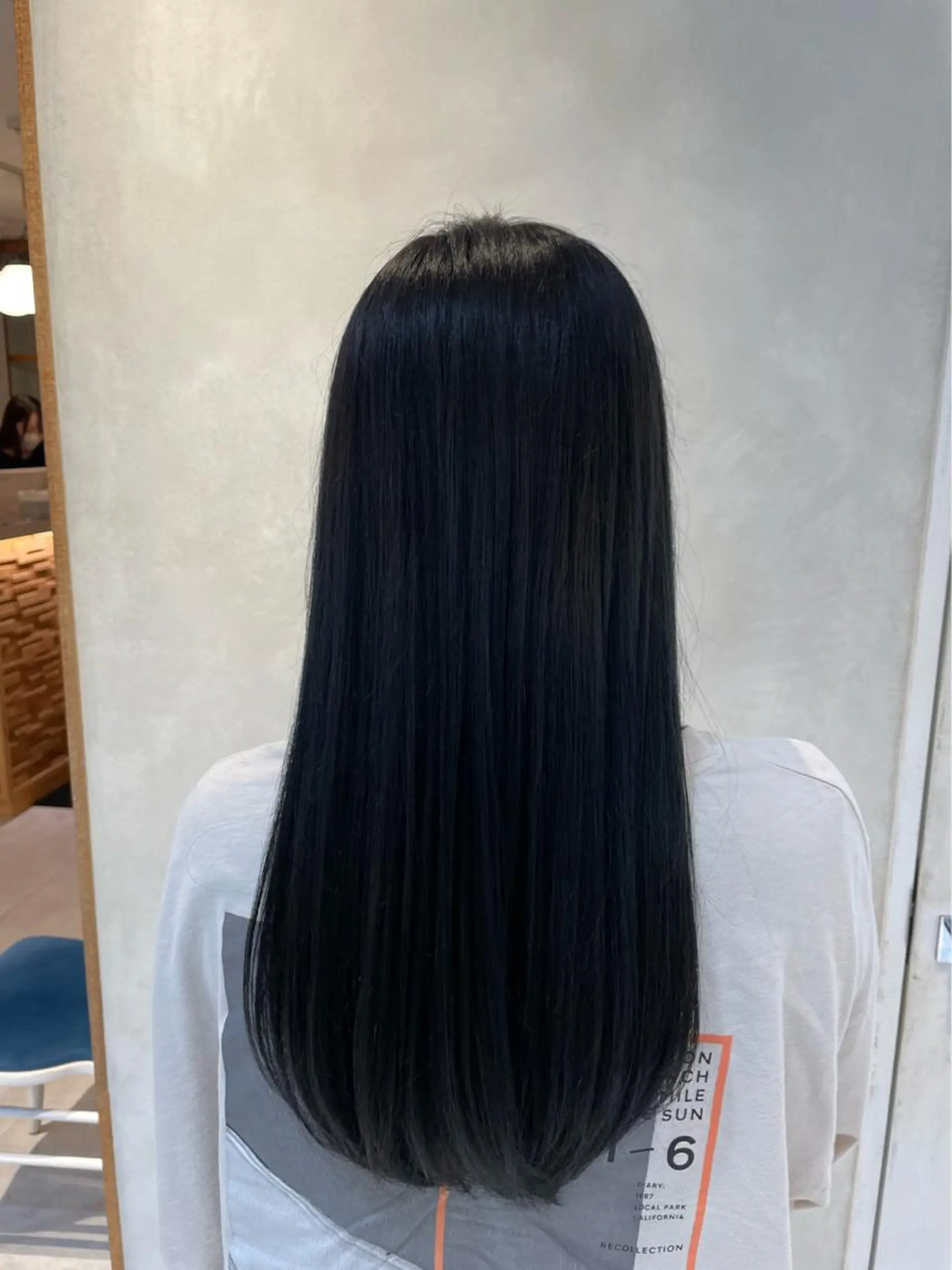 カラー ヘアカラー 佐々木 悠莉のヘアスタイル