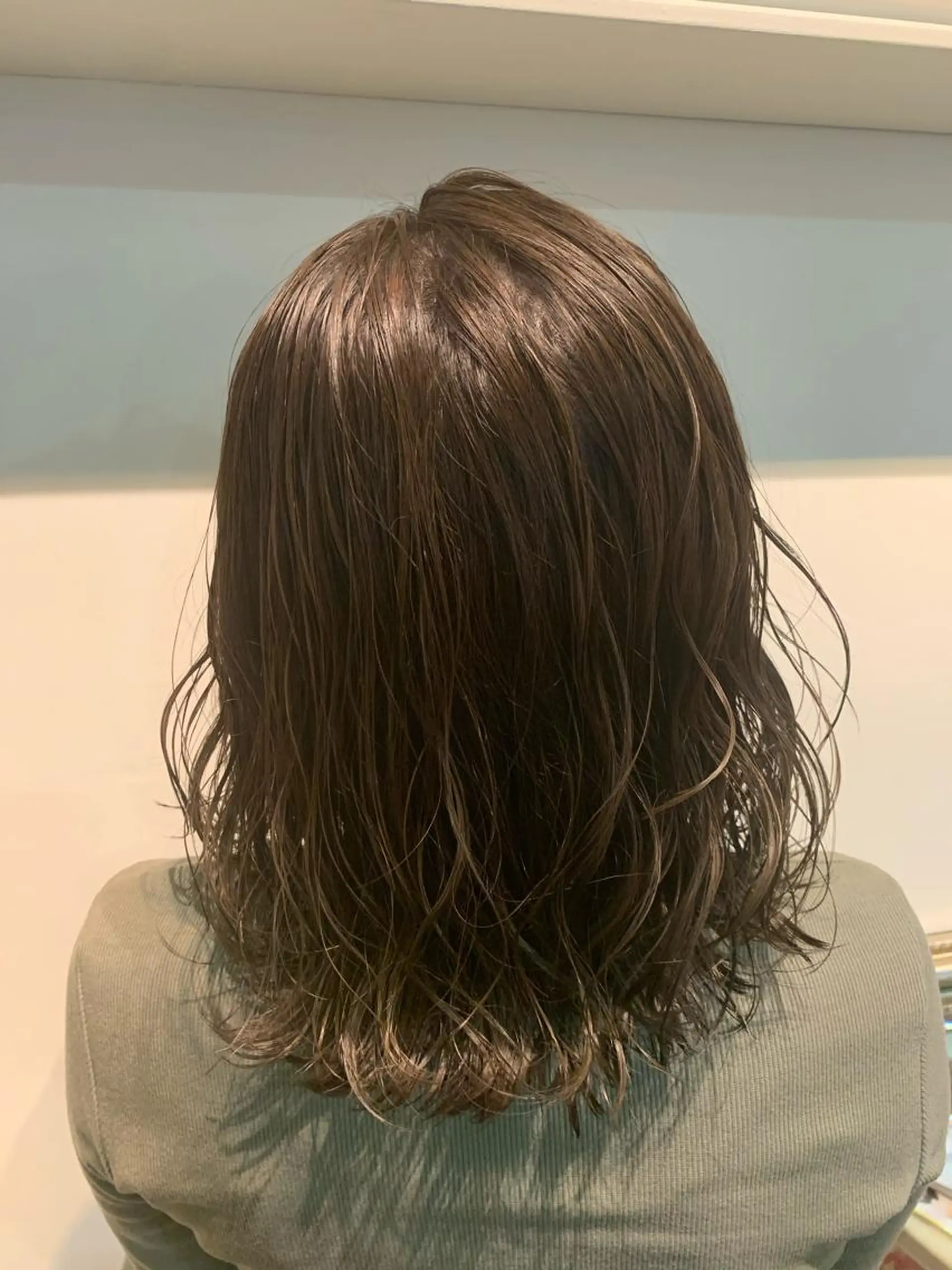 ミディアム カット ヘアカラー トリートメント ヘッドスパ ヘアセット 山口 竣也のヘアスタイル