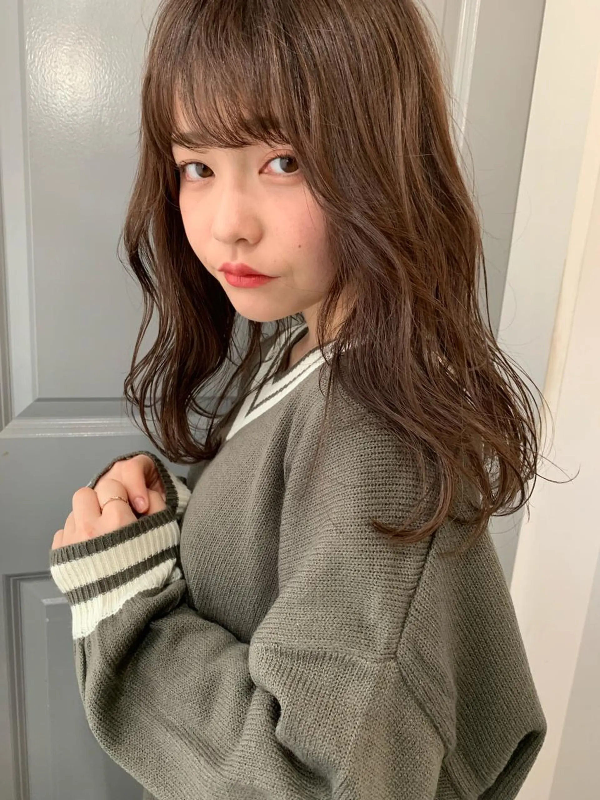 カラー ココアグレージュ グレージュ 古賀 侑磨のヘアスタイル