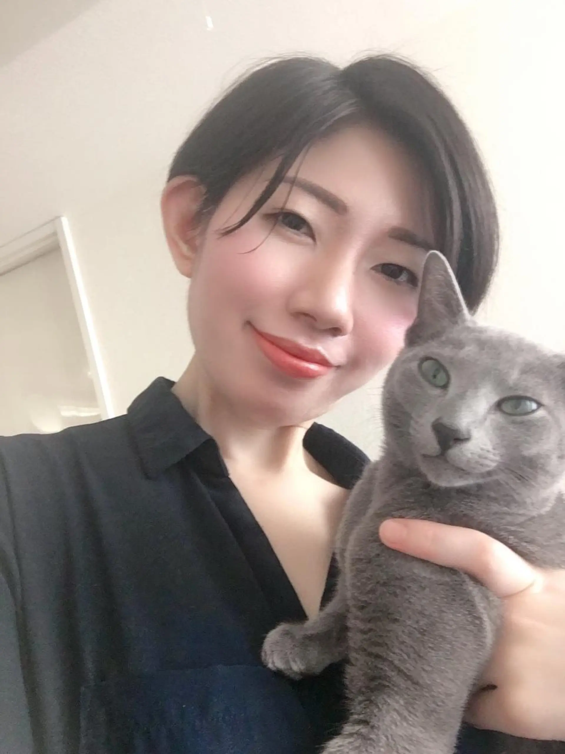 ショート カラー パーマ ヘアアレンジ メンズ キッズ ネイル マツエク・マツパ アニメ,Vオタク× 即効痩せエステサロンのエステ・リラクイメージ