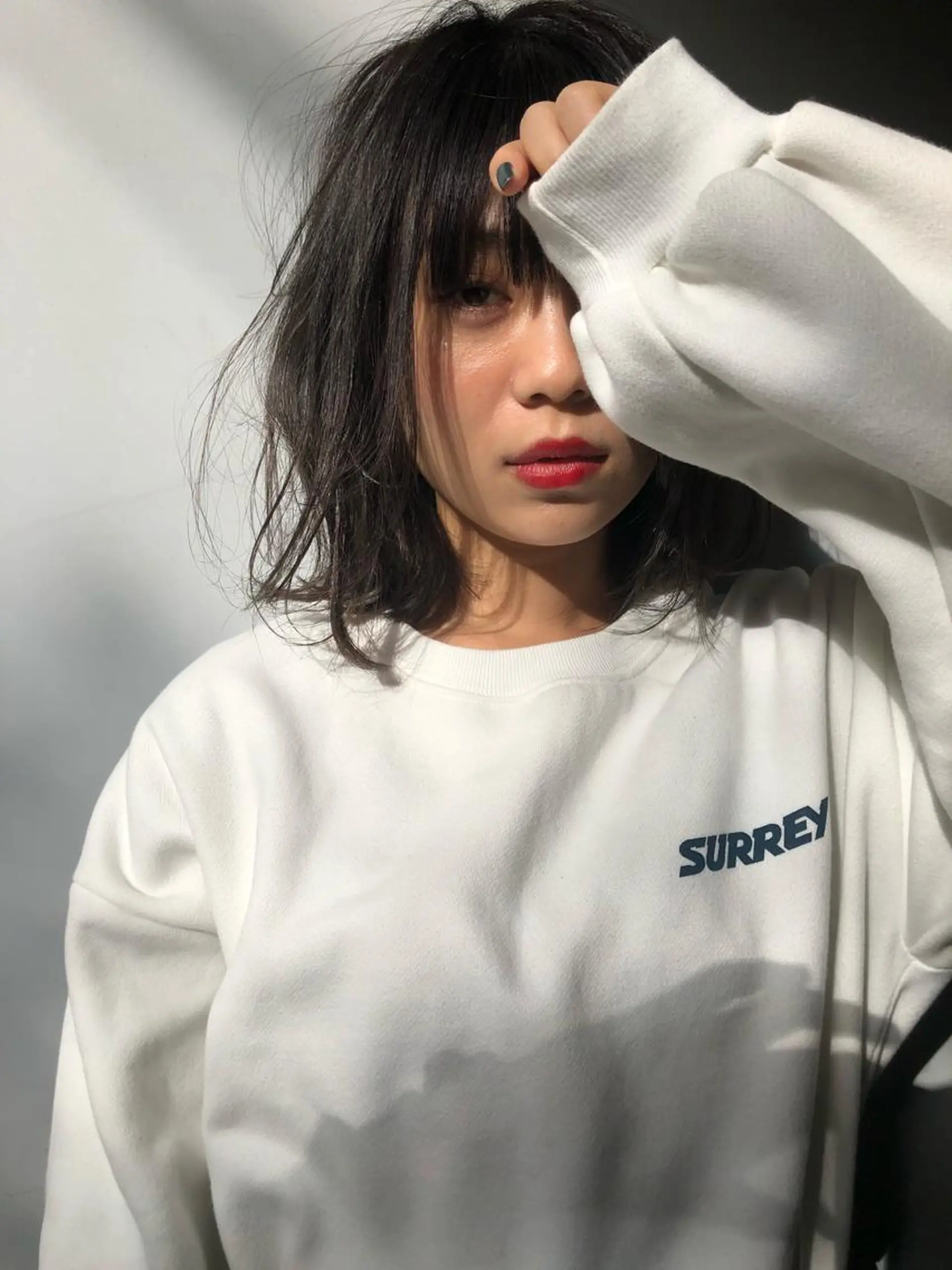 ミディアム カラー THE DAY所属・AKI HASHIMOTOのヘアスタイル