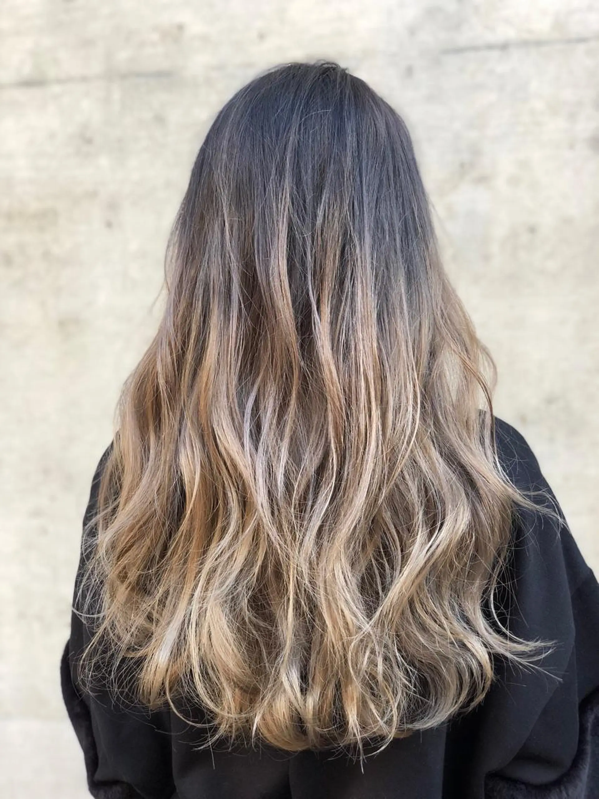 ロング カラー グラデーションカラー ヘアカラー ALLY（アリー）所属・ミニモお気に入り数 No.1宍戸雄弥のヘアスタイル