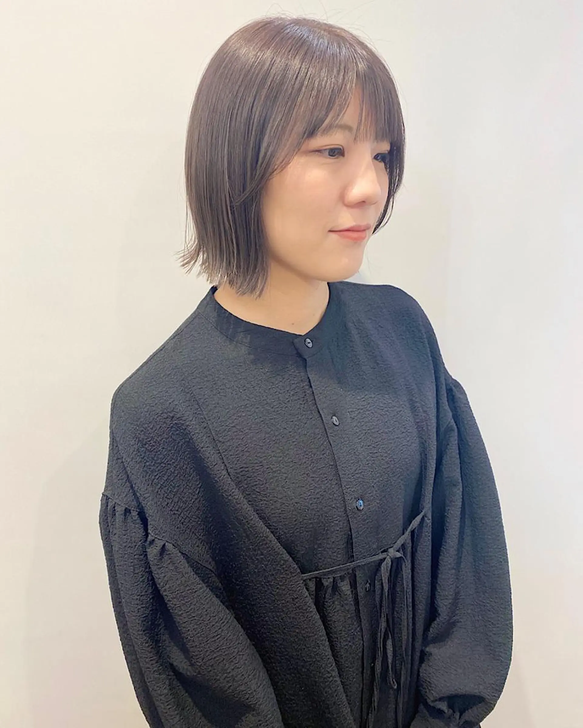 ミディアム 切りっぱなしボブ ボブ 外ハネヘア カット 石山 /切りっぱなしボブのヘアスタイル
