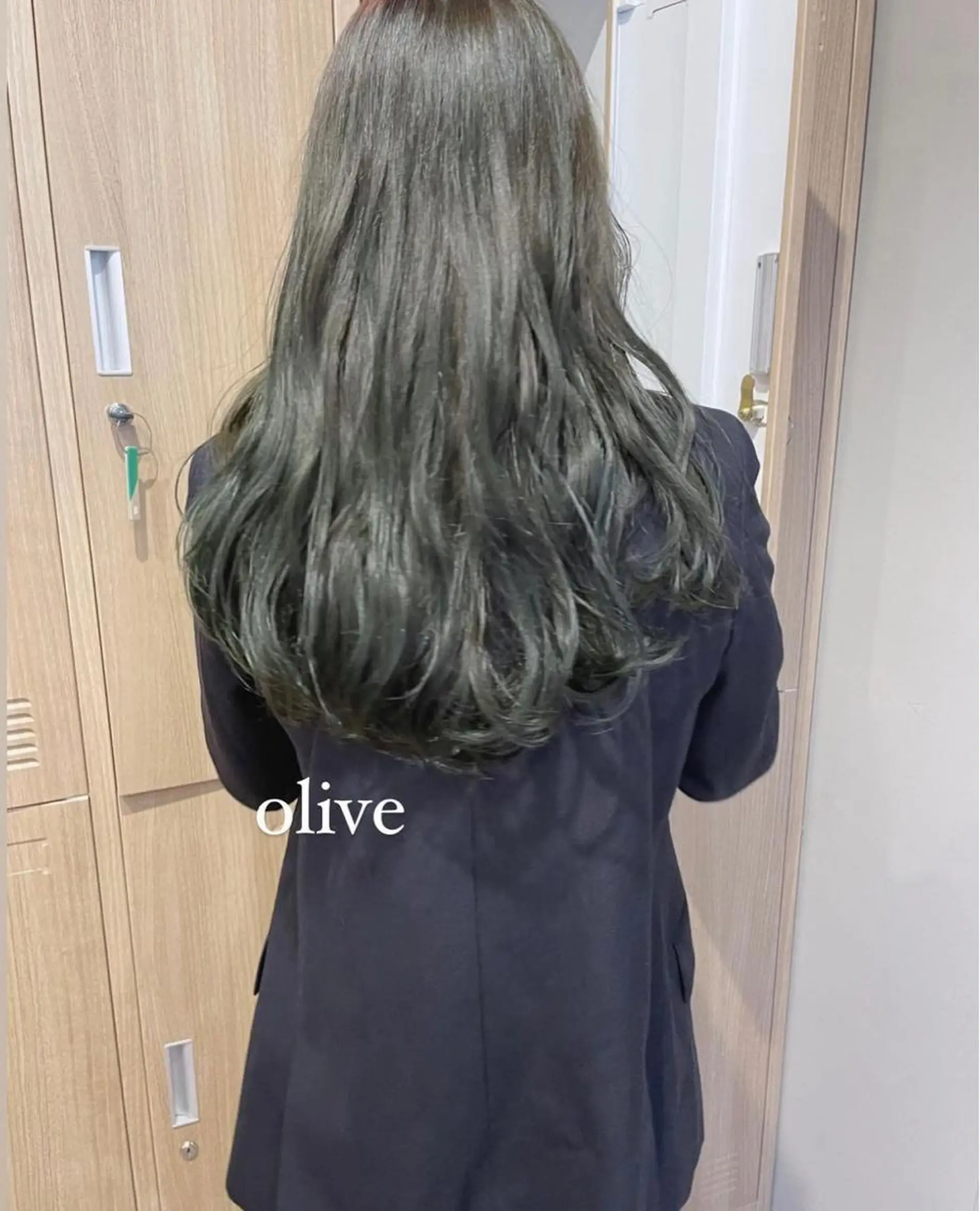 セミロング カラー オリーブカラー 透明感×レイヤーカッ ト🌼kiraraのヘアスタイル