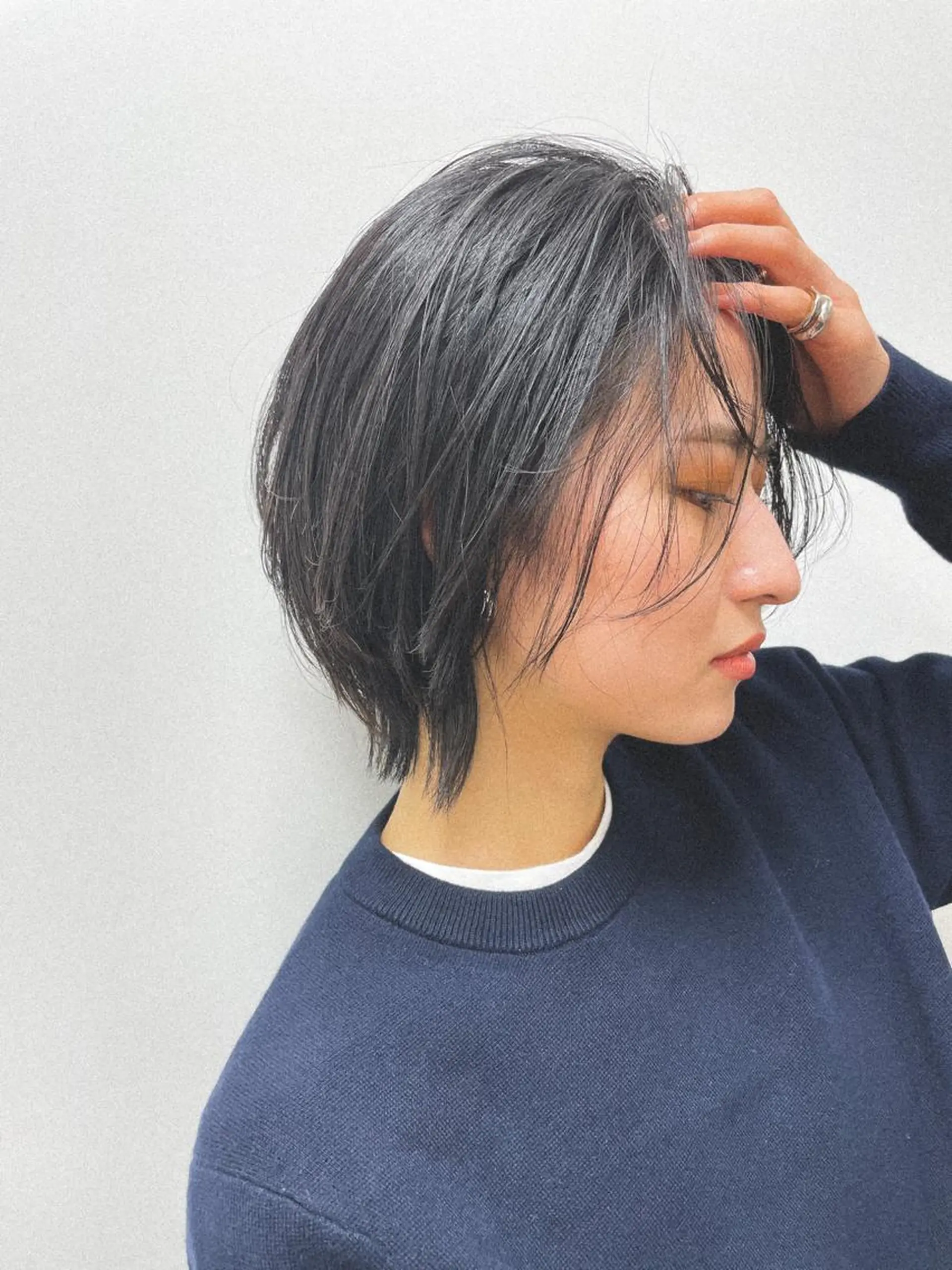ミディアム HARUNA🤍 色持ち良いツヤ髪のヘアスタイル