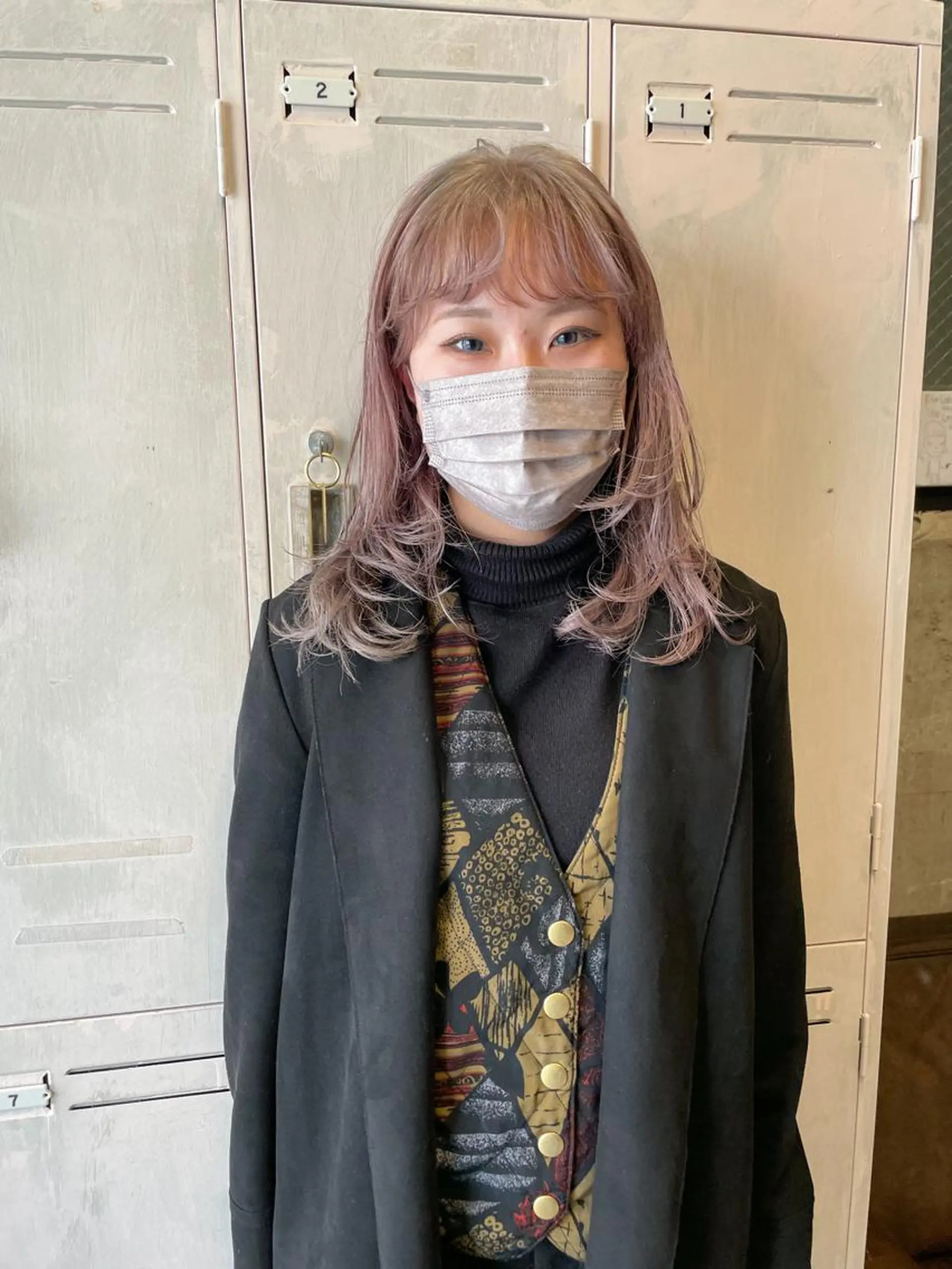 セミロング パーマ/レイヤー 岩山丈一郎のヘアスタイル