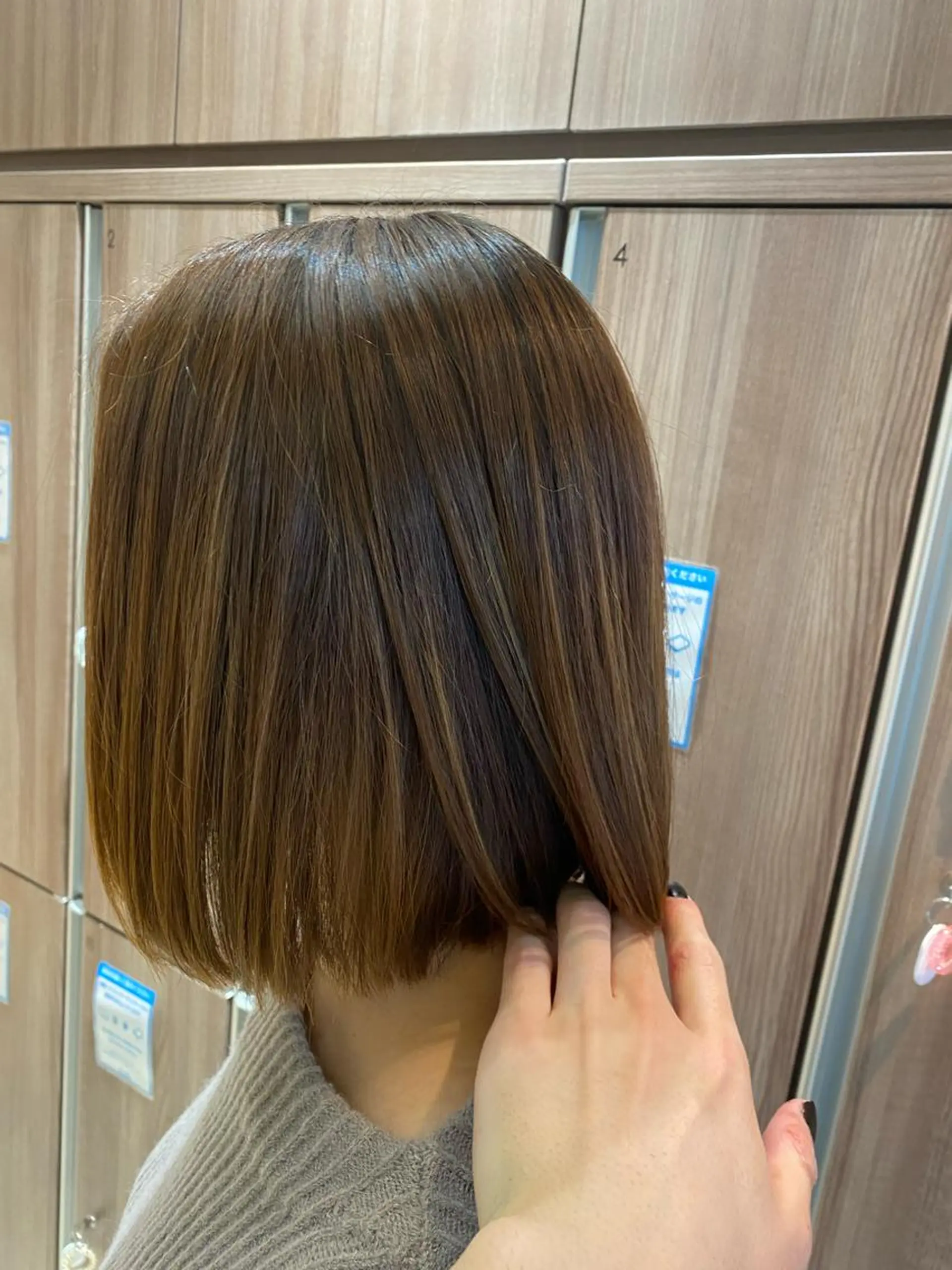 ミディアム カット 佐々木 拓海のヘアスタイル