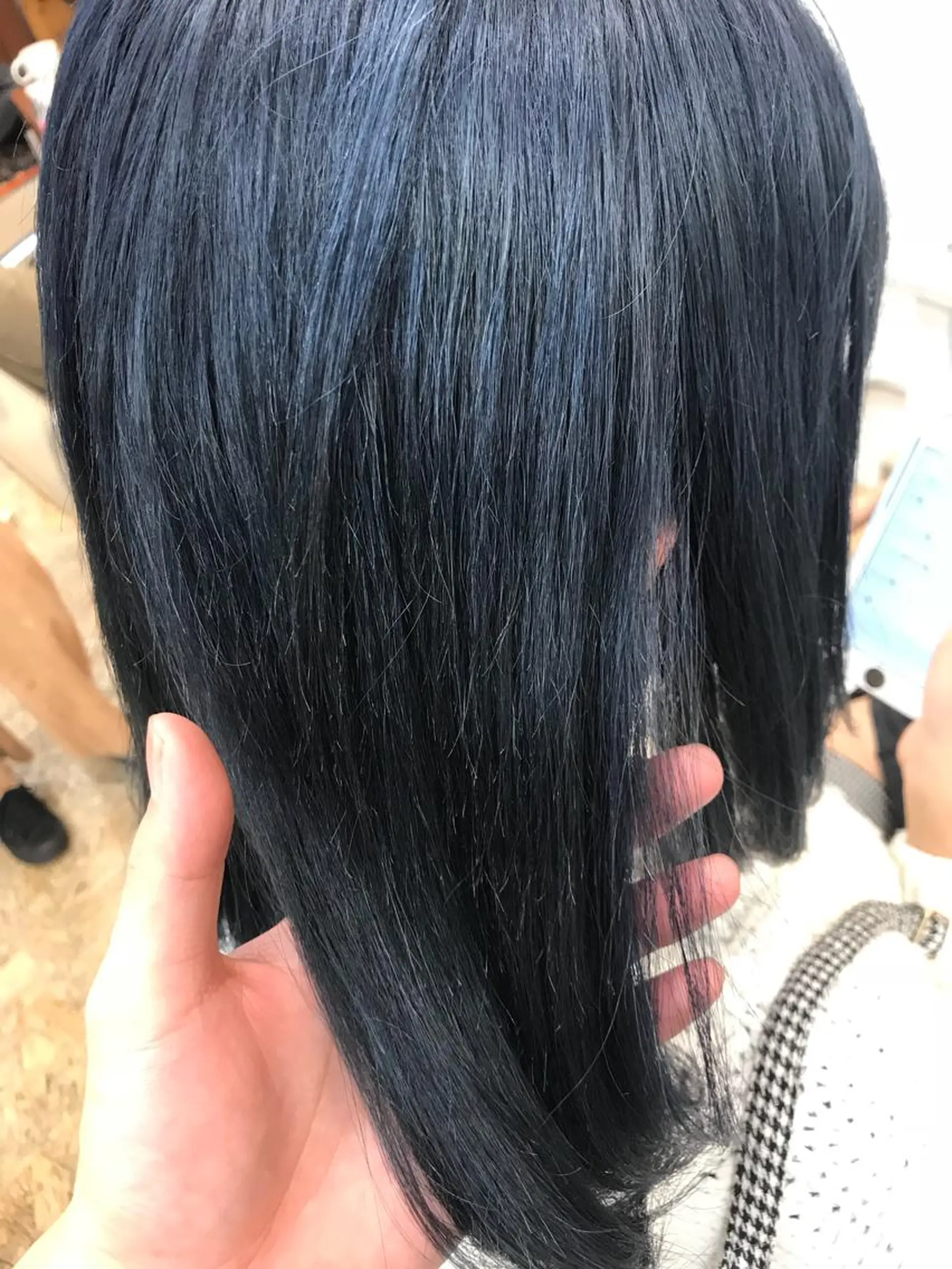 ミディアム カラー ネイビーカラー 平尾 拓也のヘアスタイル